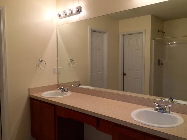 BROOKE ESTATES PH II - Residential Lease