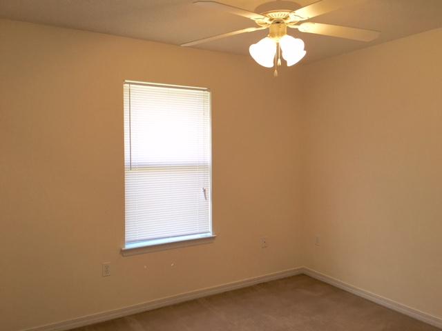 BROOKE ESTATES PH II - Residential Lease