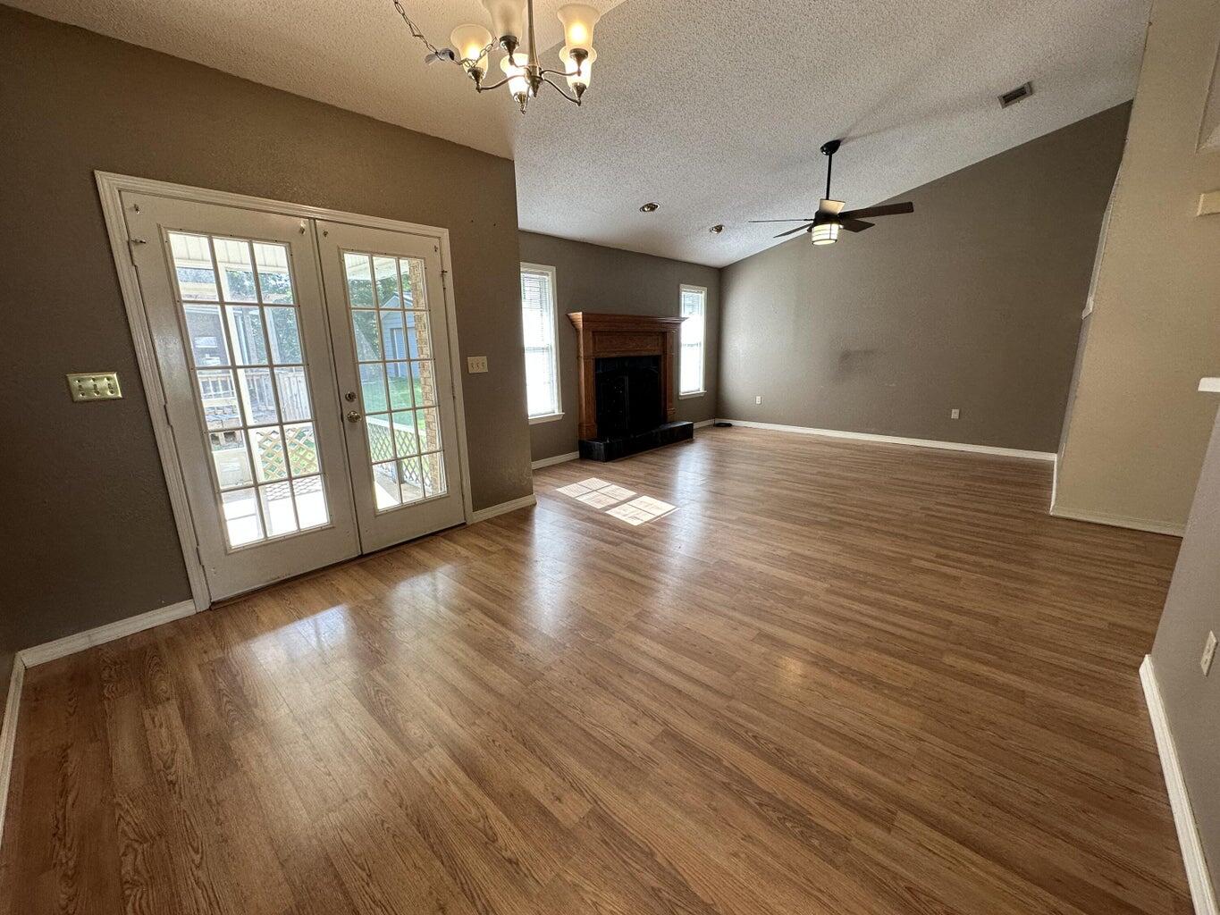 DOGWOOD ESTATES - Residential Lease