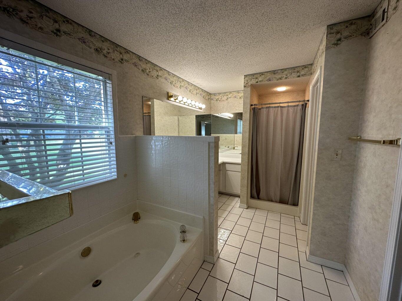 DOGWOOD ESTATES - Residential Lease