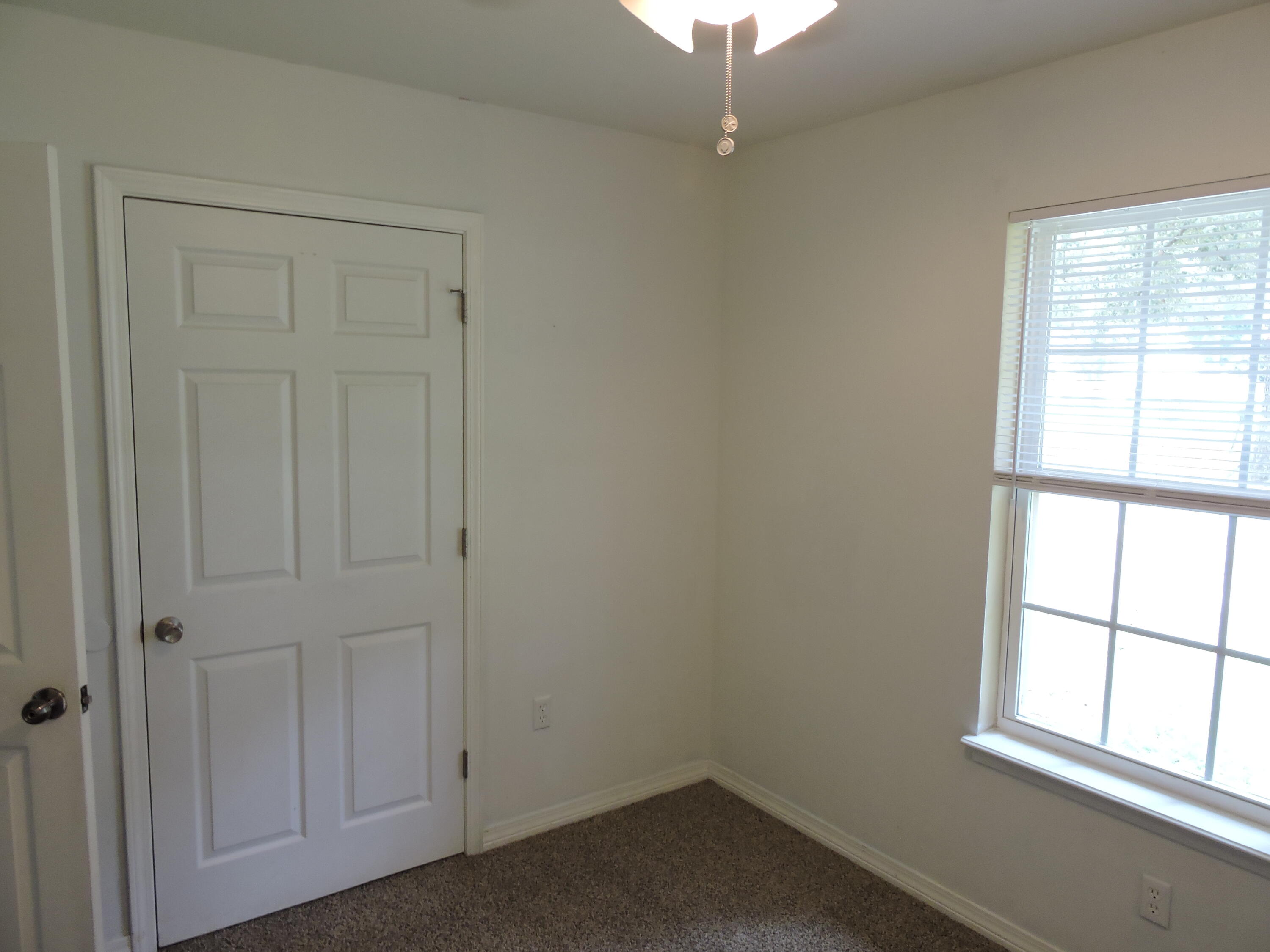 HIDDEN GLEN - Residential Lease