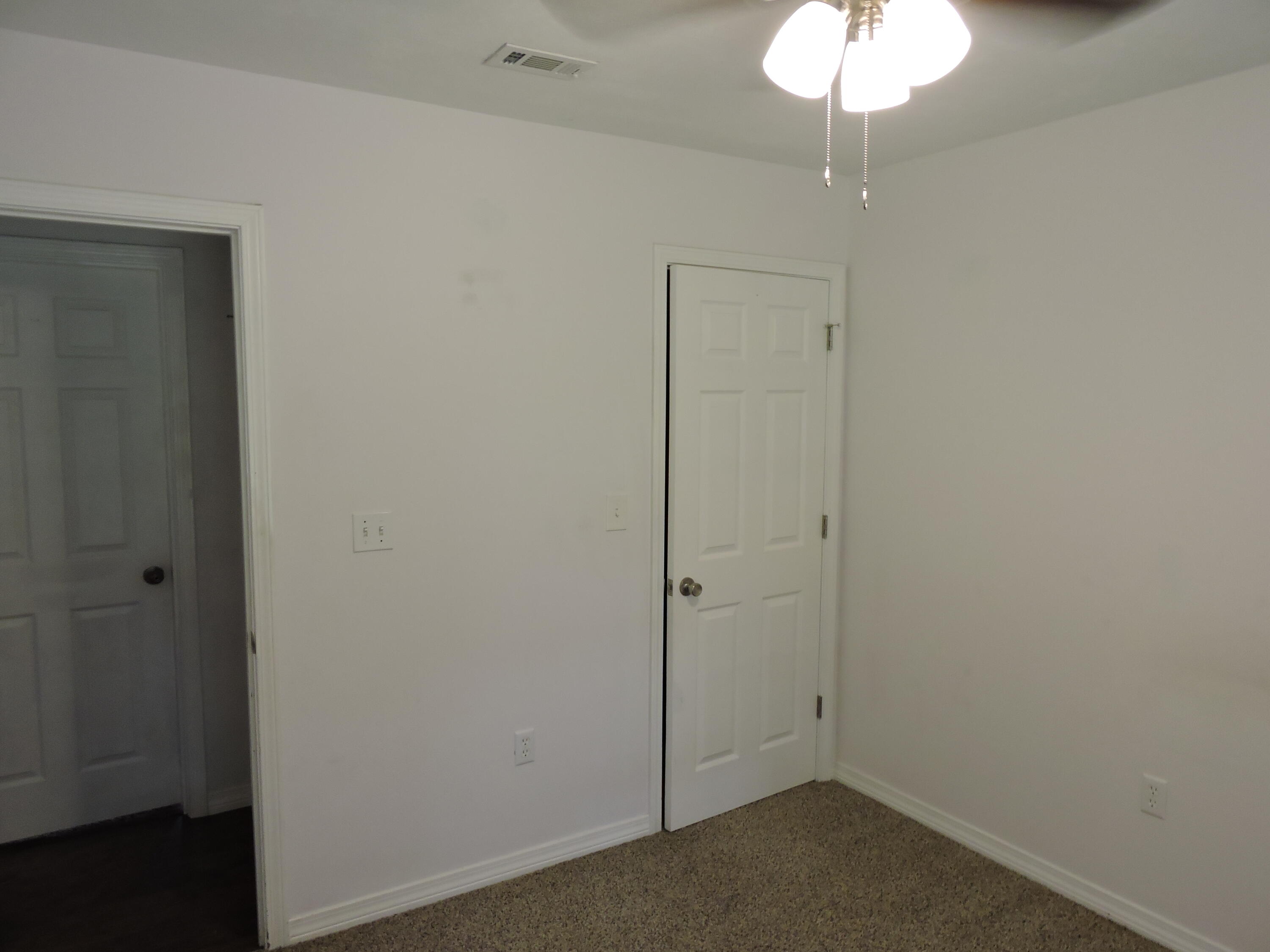 HIDDEN GLEN - Residential Lease