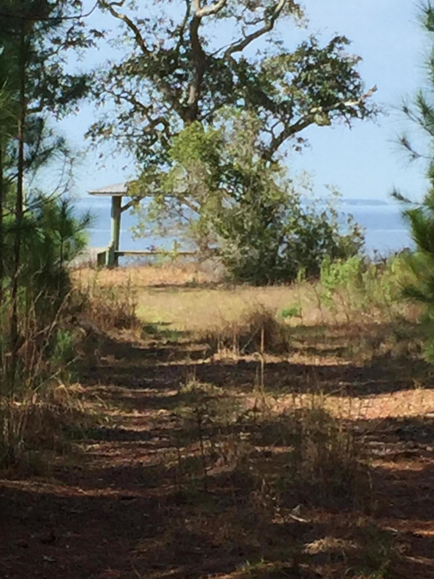 BAY HARBOUR - Land