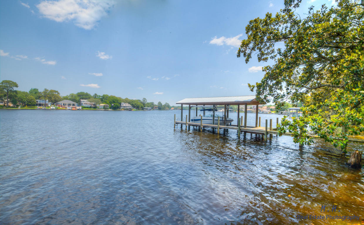 WHISPERING PINES 1ST ADDN - Residential Lease