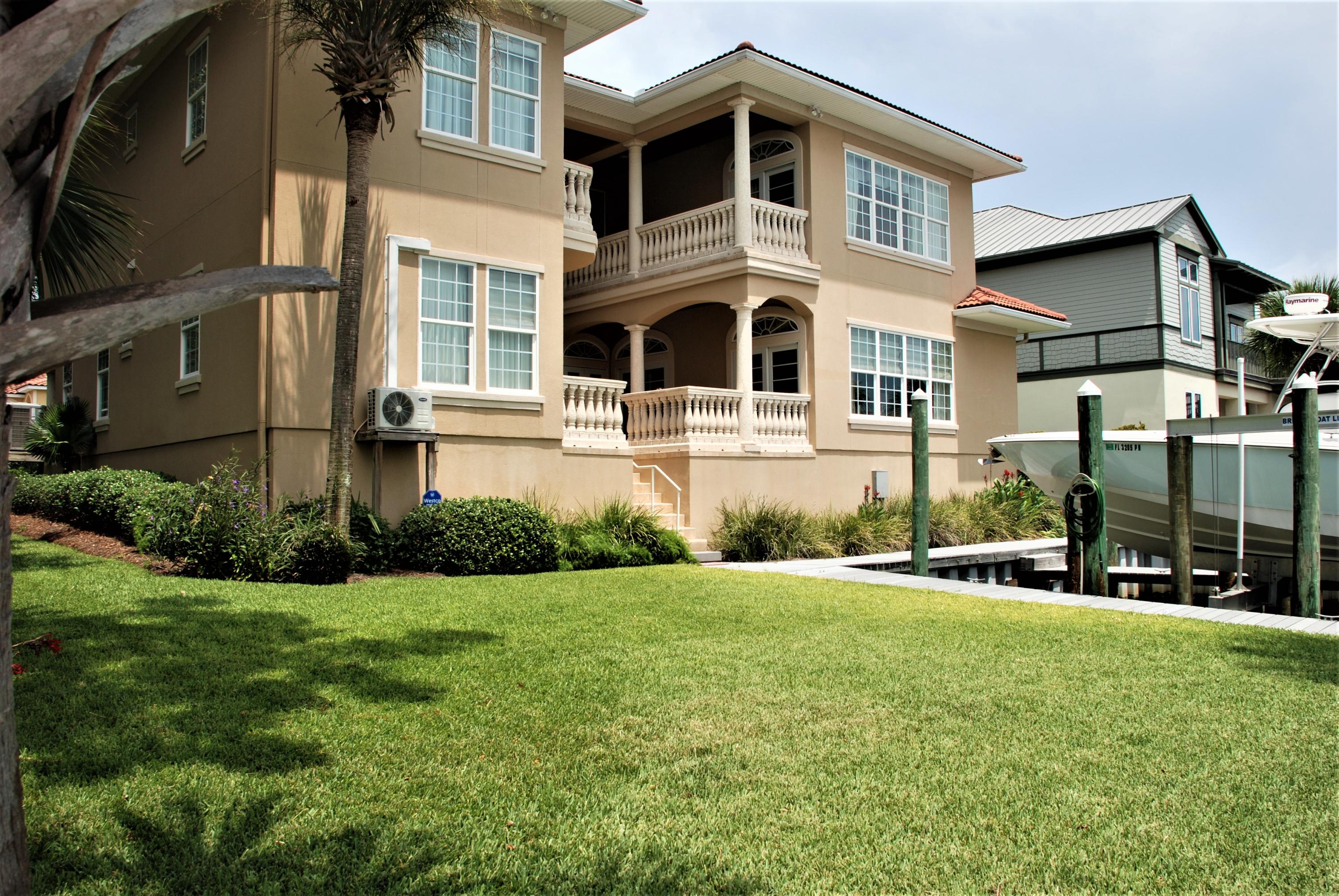 HOLIDAY ISLE - Residential