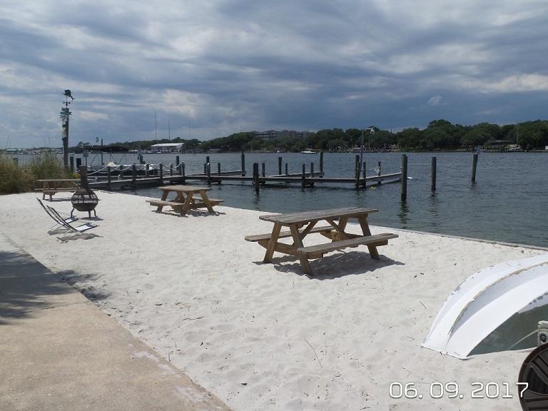 WATERWAY CONDO - Residential Lease
