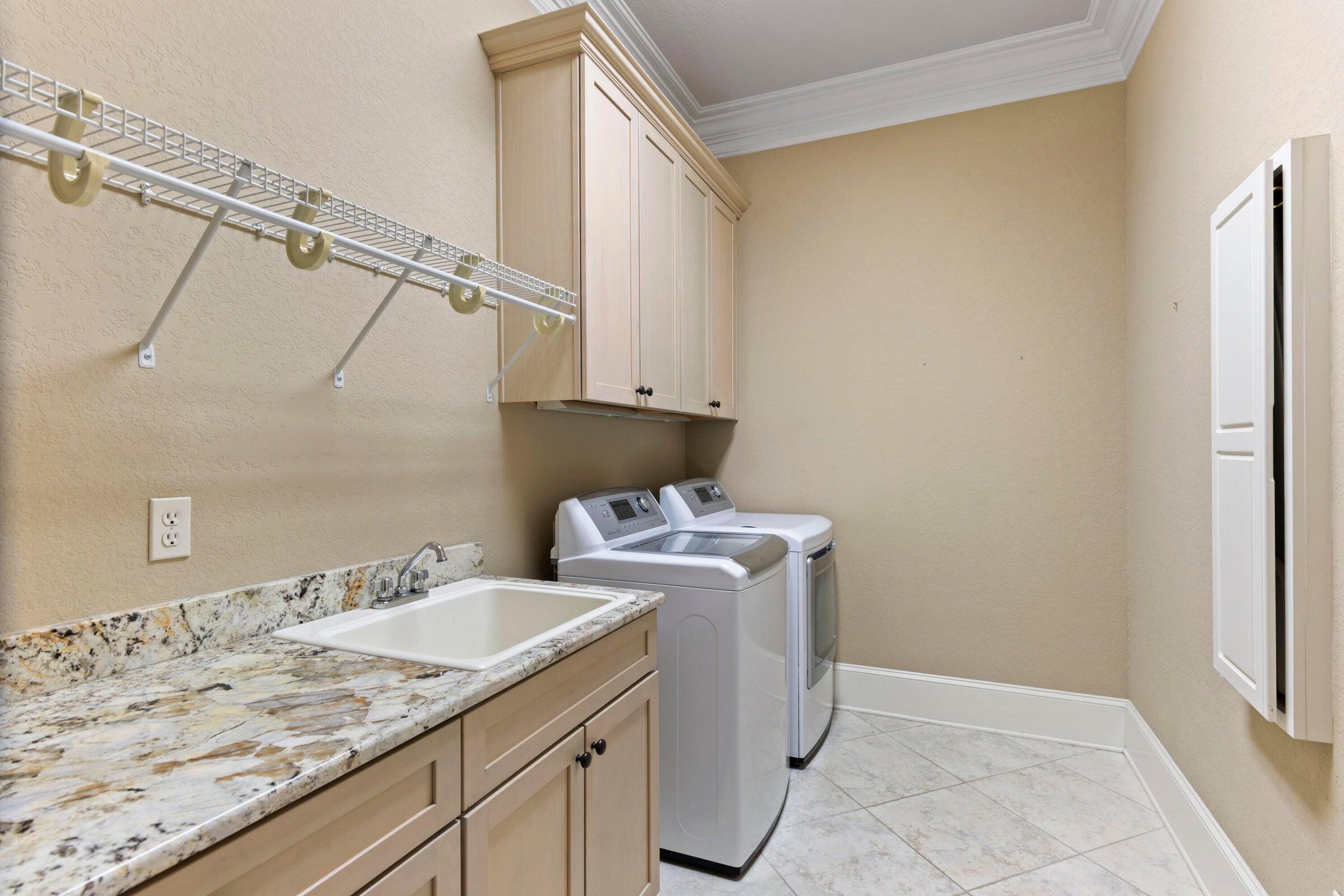 Bellamar at Gulf Place - Residential