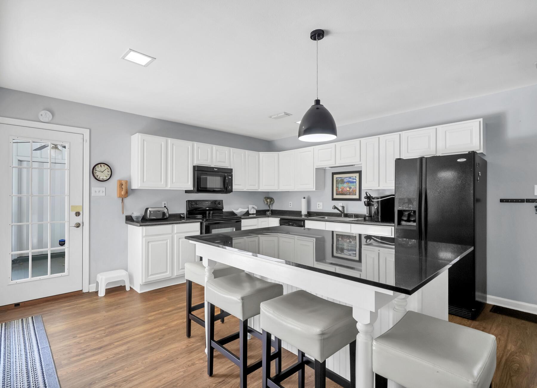 ELLIOTTS POINT 11TH ADDN - Residential