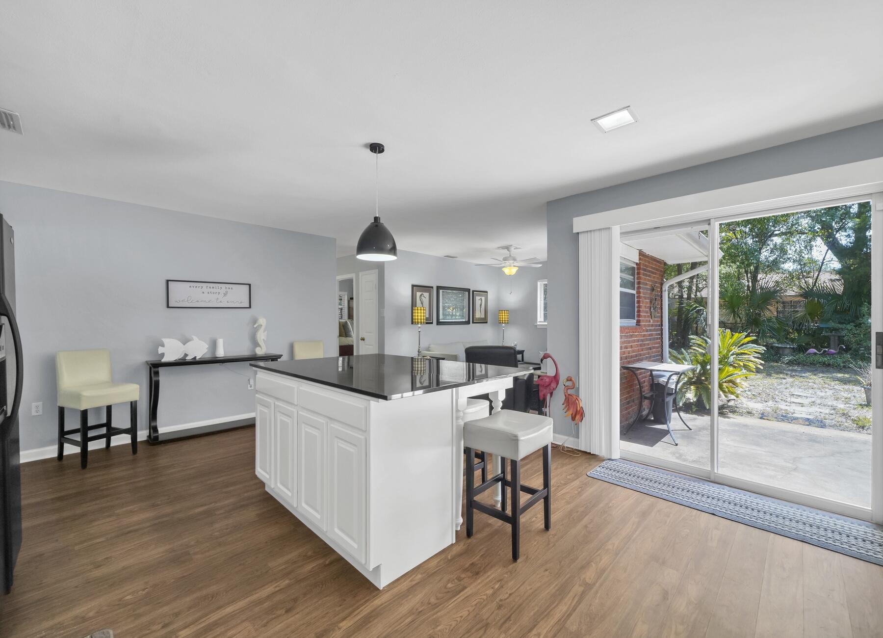 ELLIOTTS POINT 11TH ADDN - Residential