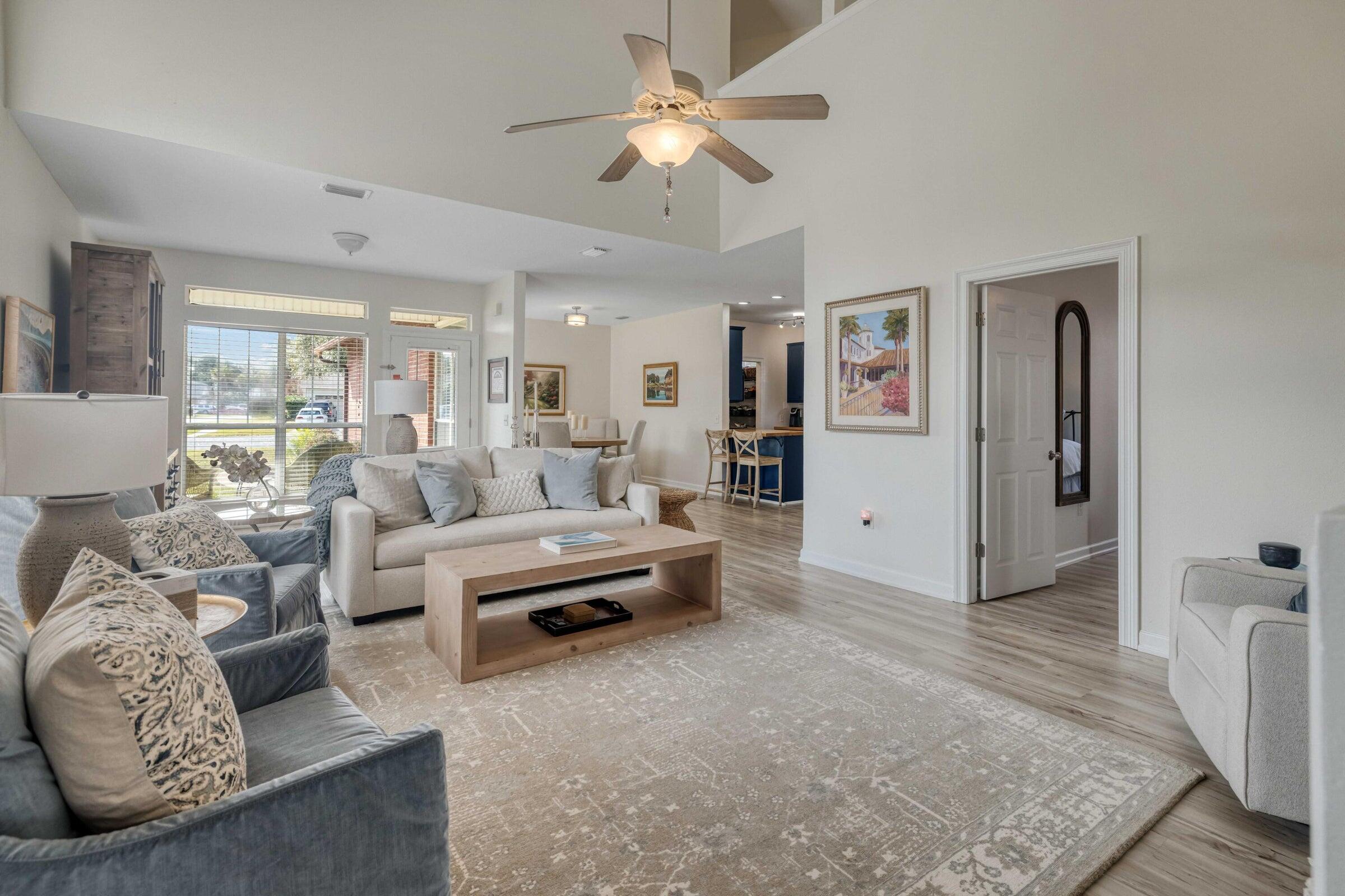 ESCADA - Residential Lease