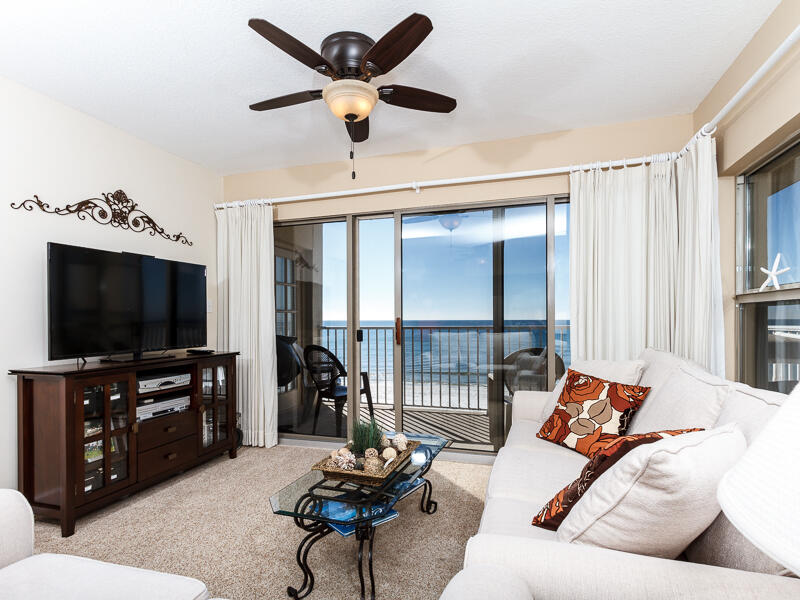 EMERALD TOWERS WEST CONDO - Residential
