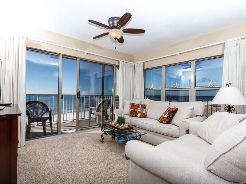 EMERALD TOWERS WEST CONDO - Residential