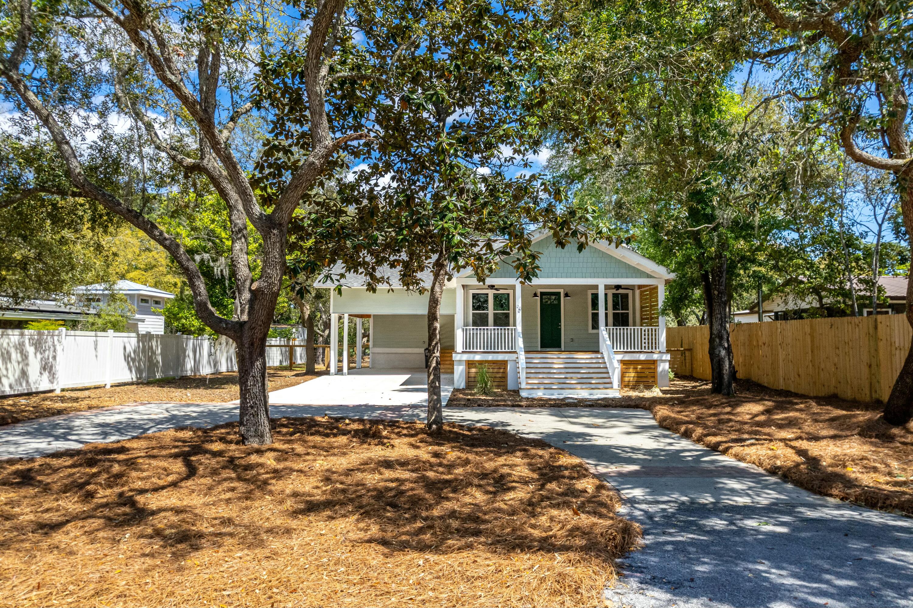 TURQUOISE BEACH 2ND ADDN - Residential