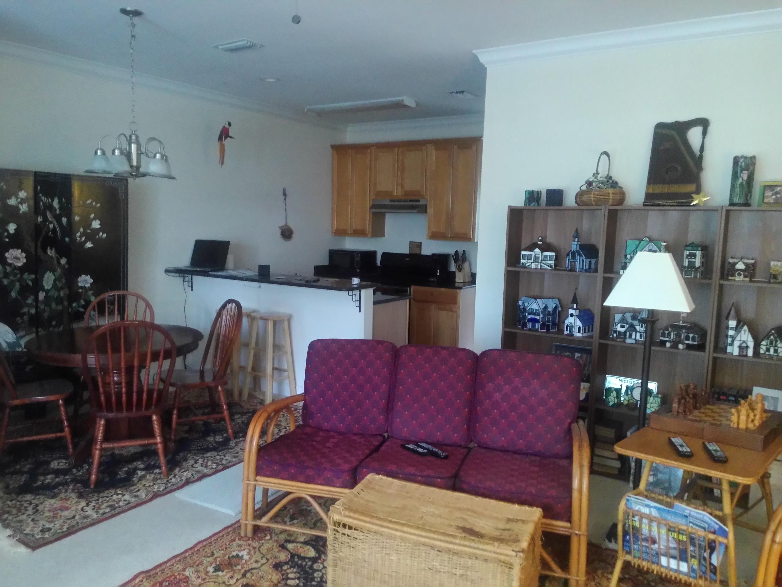 TWIN LAKES Townhomes & Offices - Residential Lease