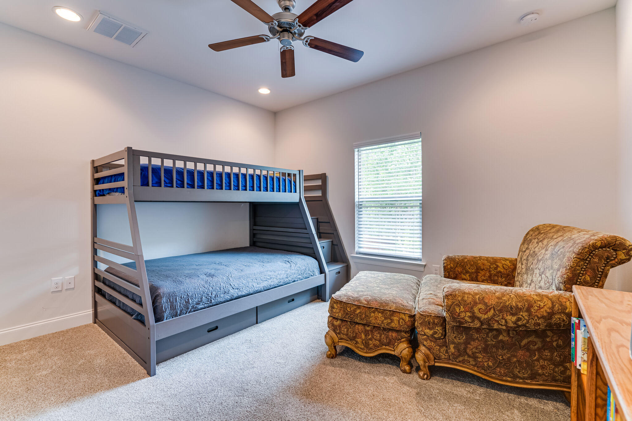HUNTINGTON S/D PH 3 - Residential Lease