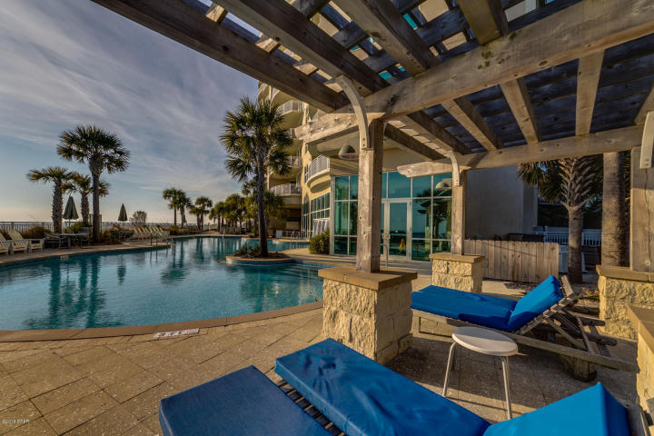 Aqua Condo - Residential