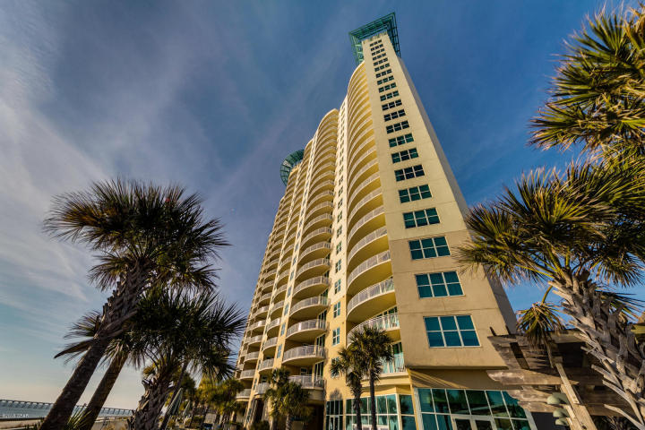 Aqua Condo - Residential