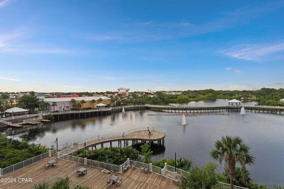 Laketown Wharf - Residential