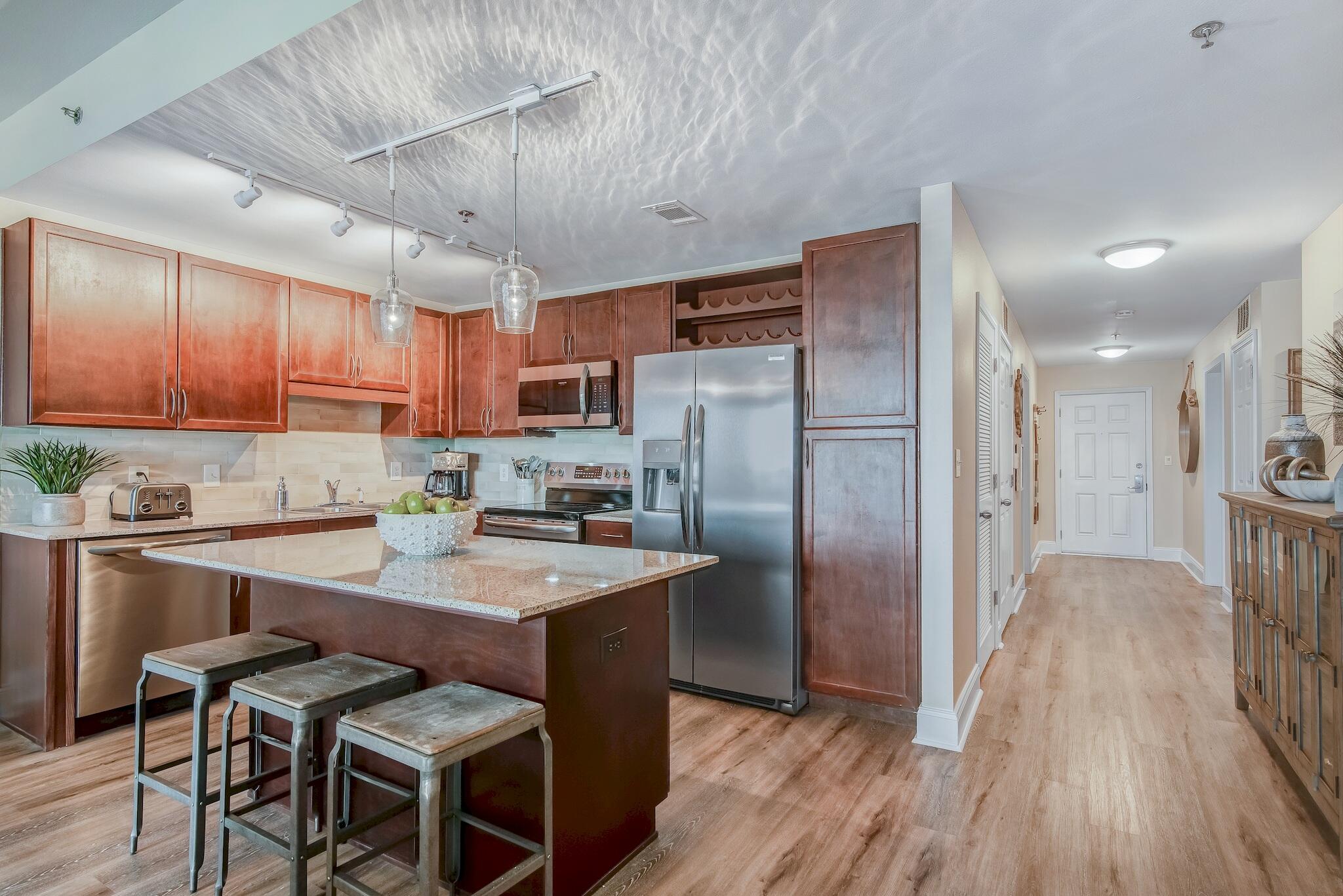 Laketown Wharf - Residential