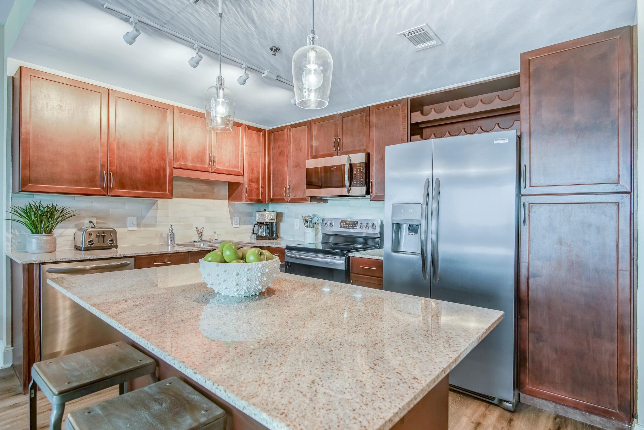 Laketown Wharf - Residential