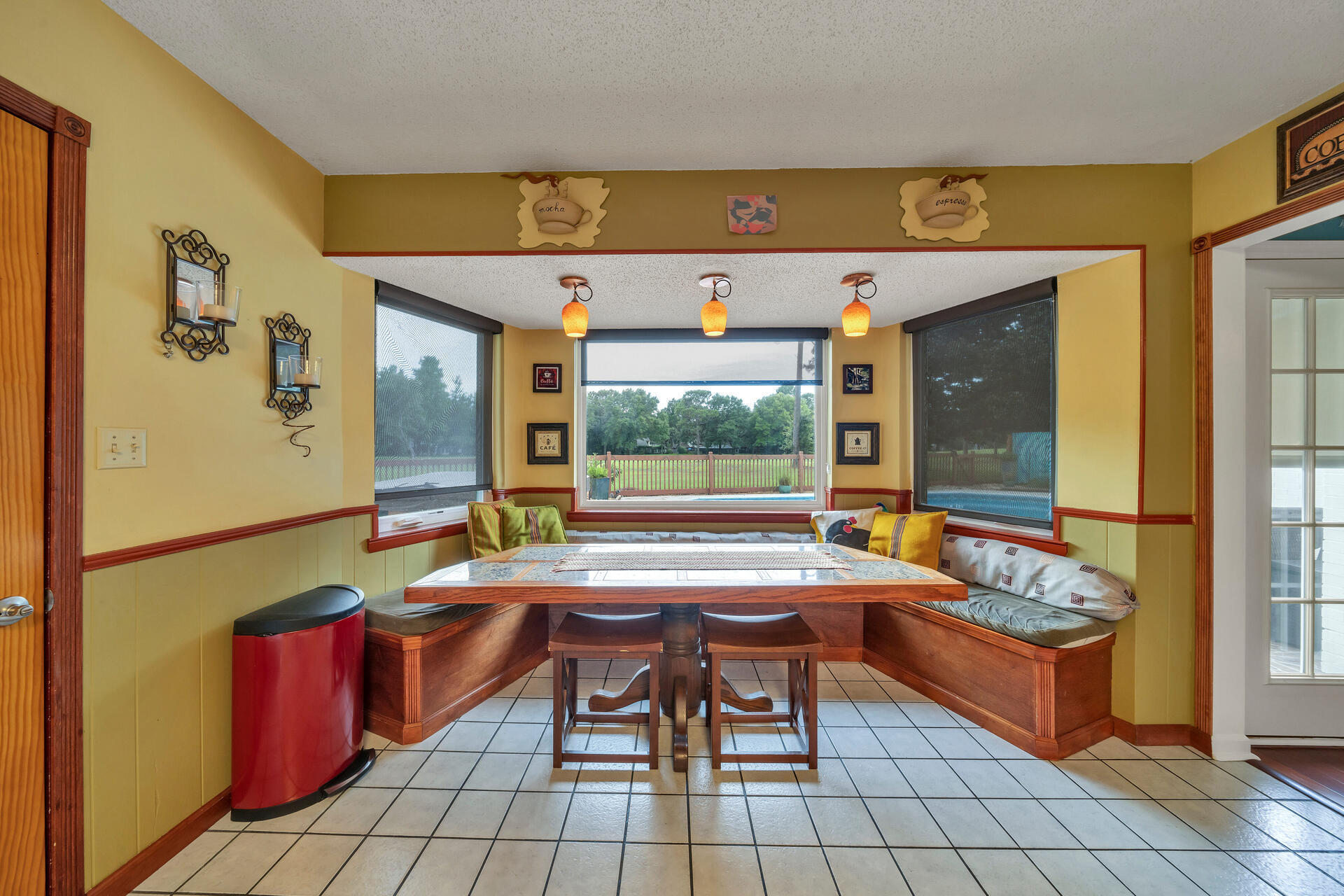 ROCKY BAYOU COUNTRY CLUB ESTATES 1 - Residential