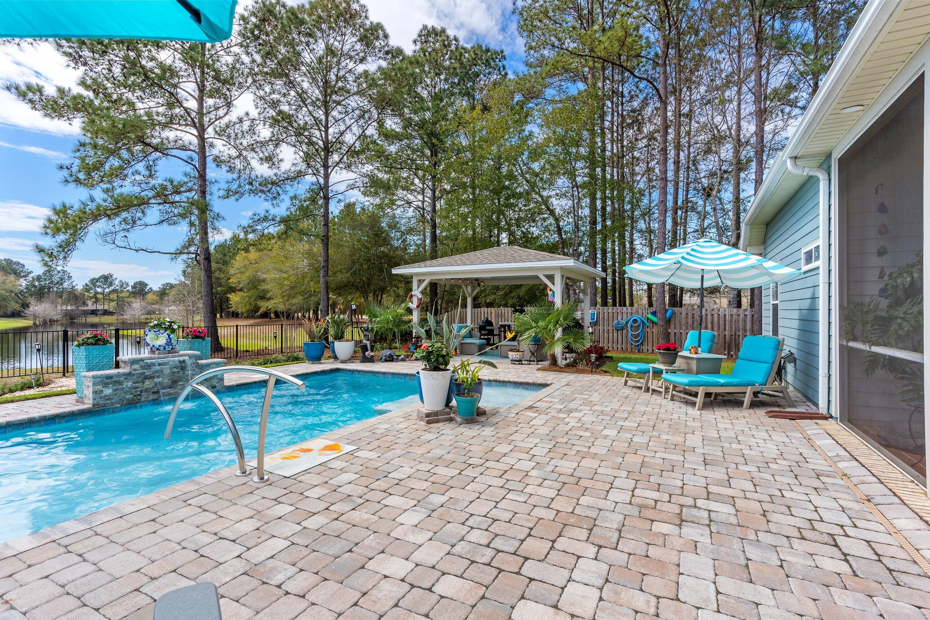 HAMMOCK BAY - Residential