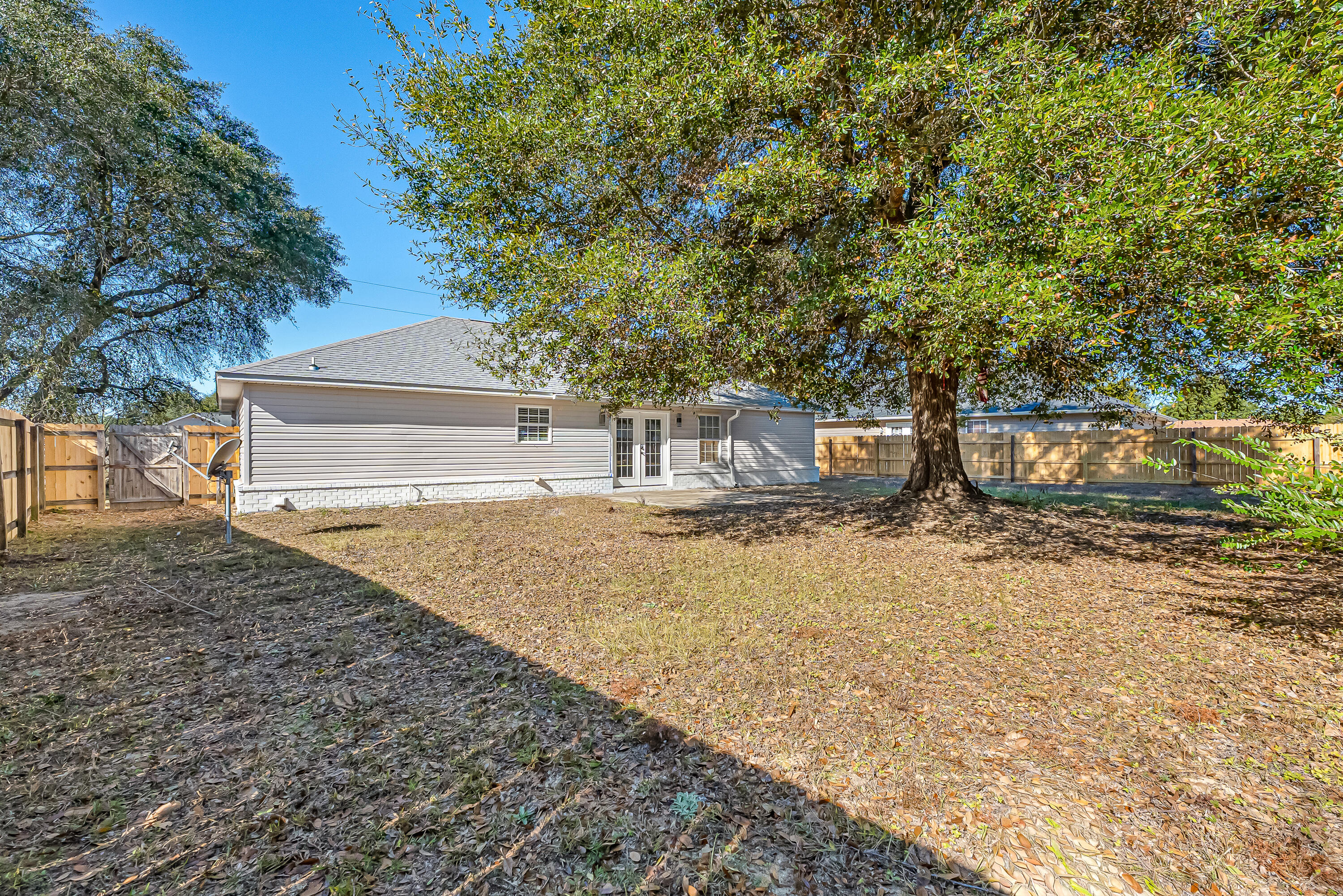 THE PINES - Residential