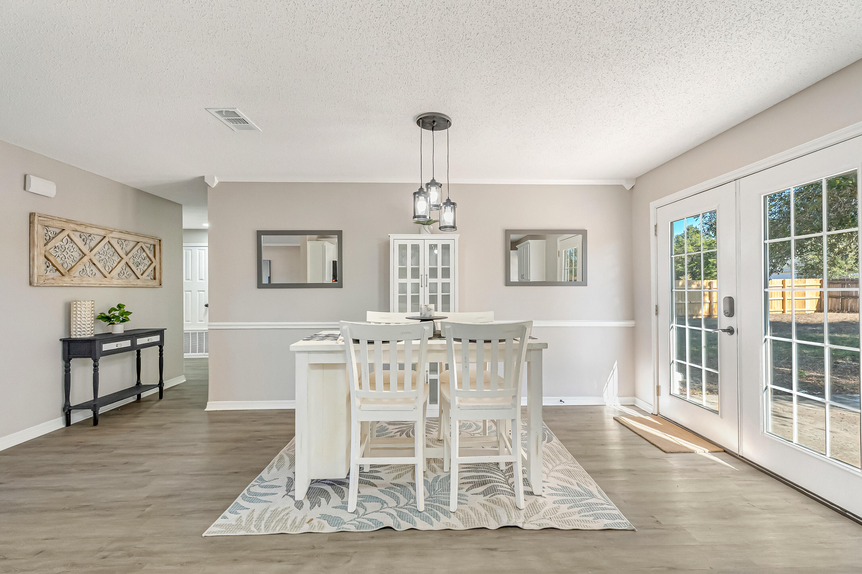 THE PINES - Residential
