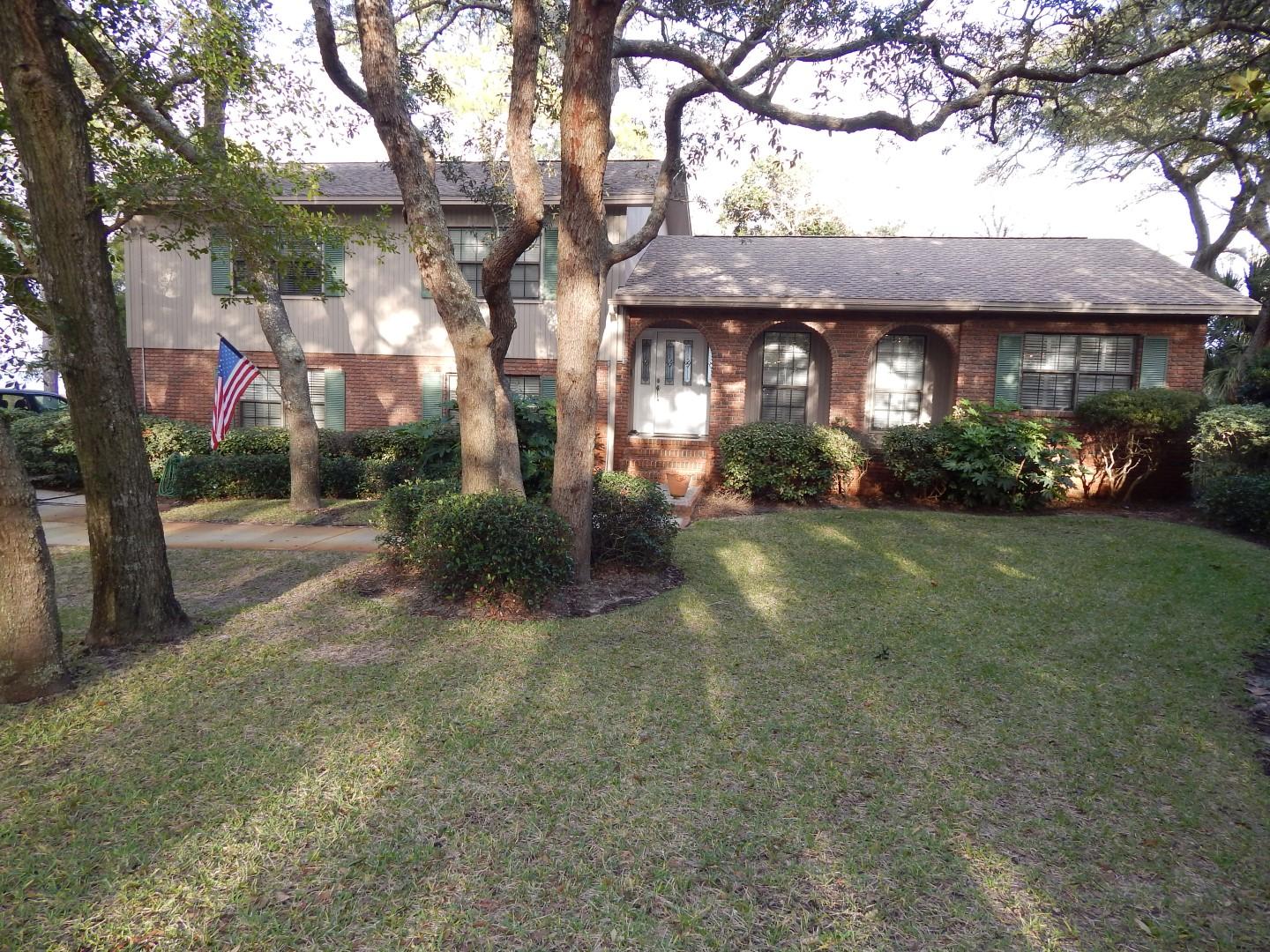 ELLIOTTS POINT 7TH ADDN - Residential