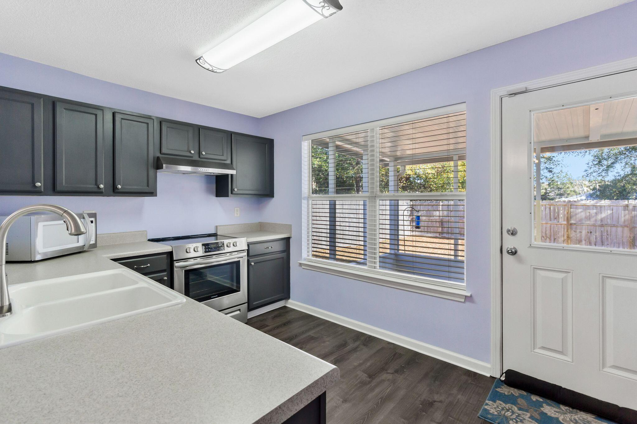 STILLWELL ESTATES - Residential Lease