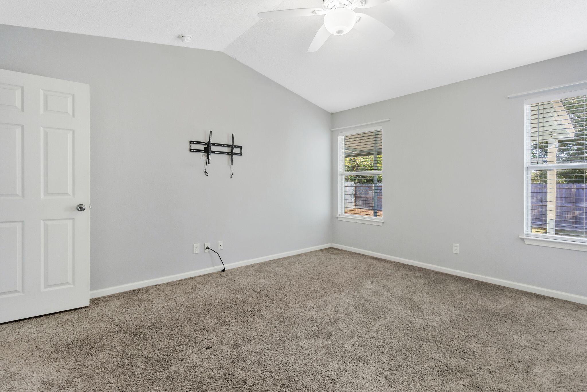 STILLWELL ESTATES - Residential Lease