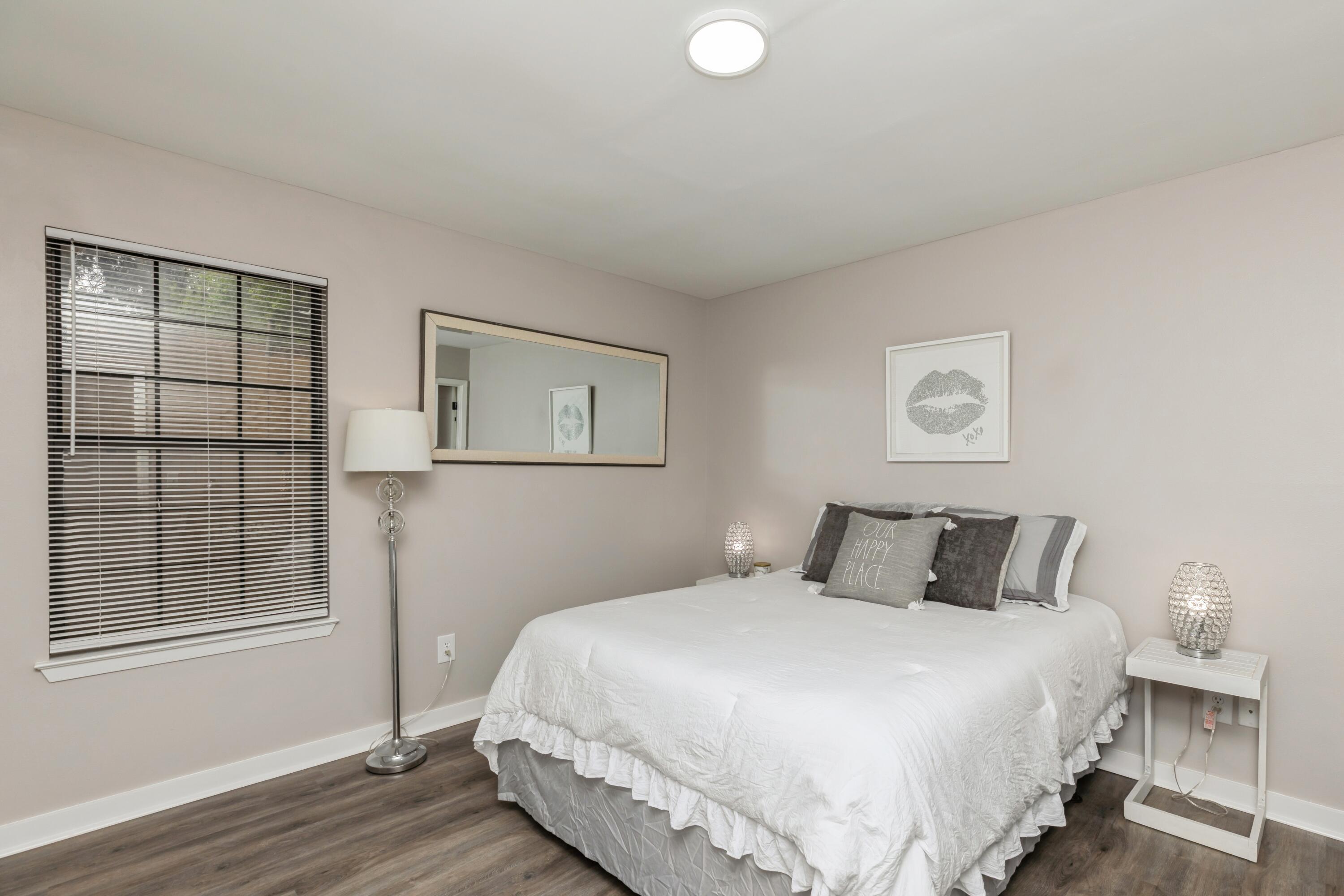 LINCOLN BAYOU PATIO HOMES - Residential