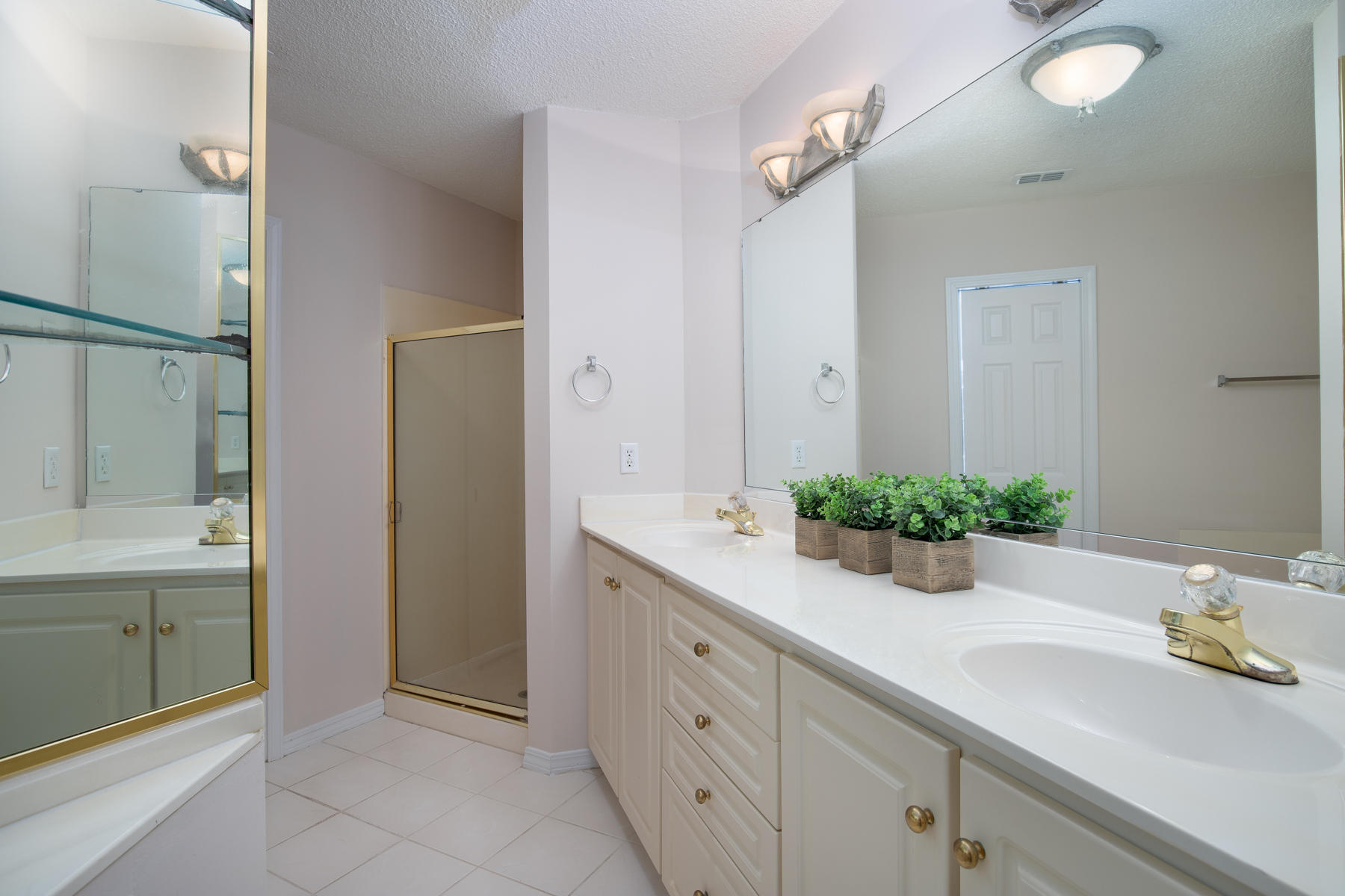 HARBOR BREEZE 1ST ADDN - Residential