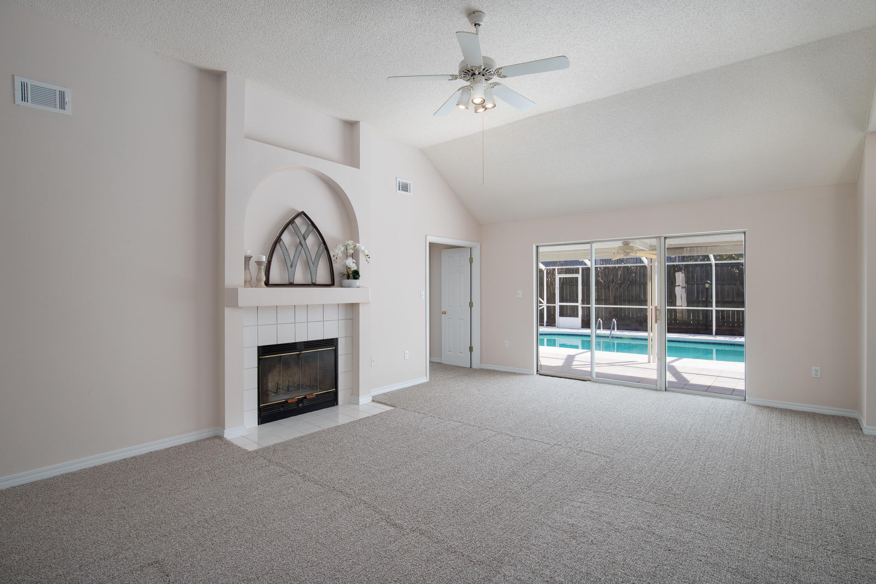 HARBOR BREEZE 1ST ADDN - Residential