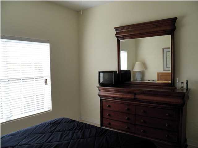 THE FLORIDA CLUB - Residential Lease