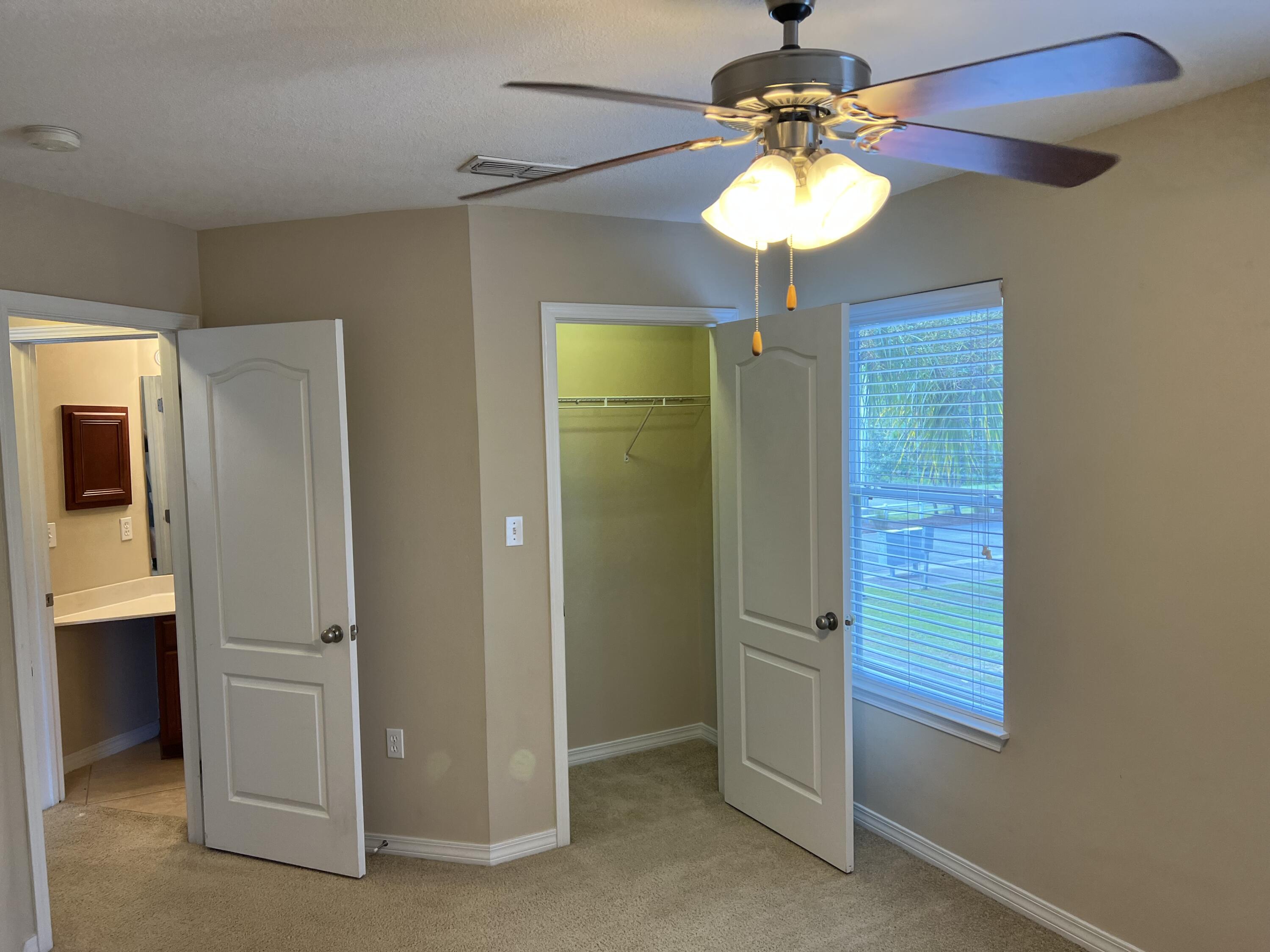 EAGLE BAY - Residential Lease