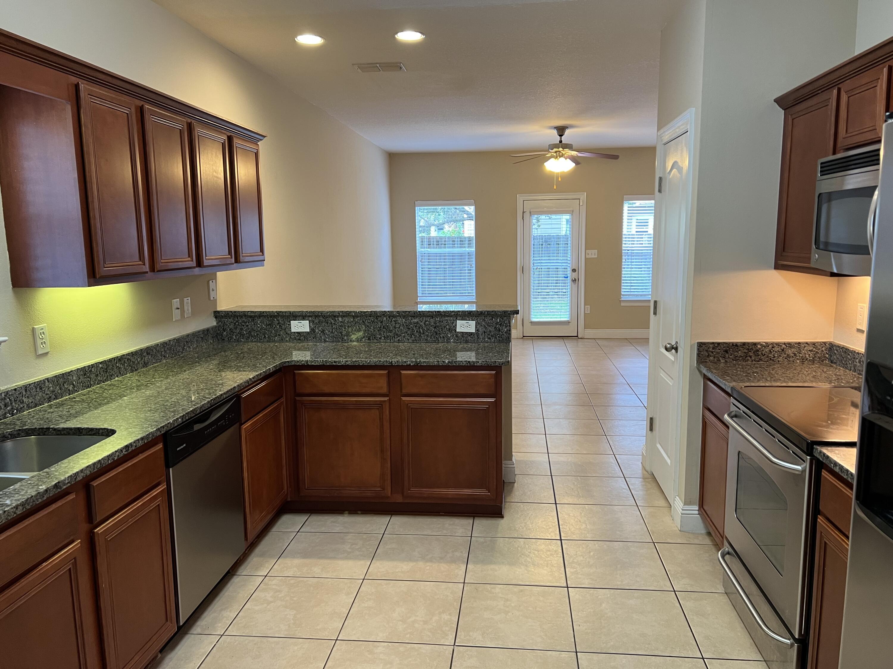 EAGLE BAY - Residential Lease
