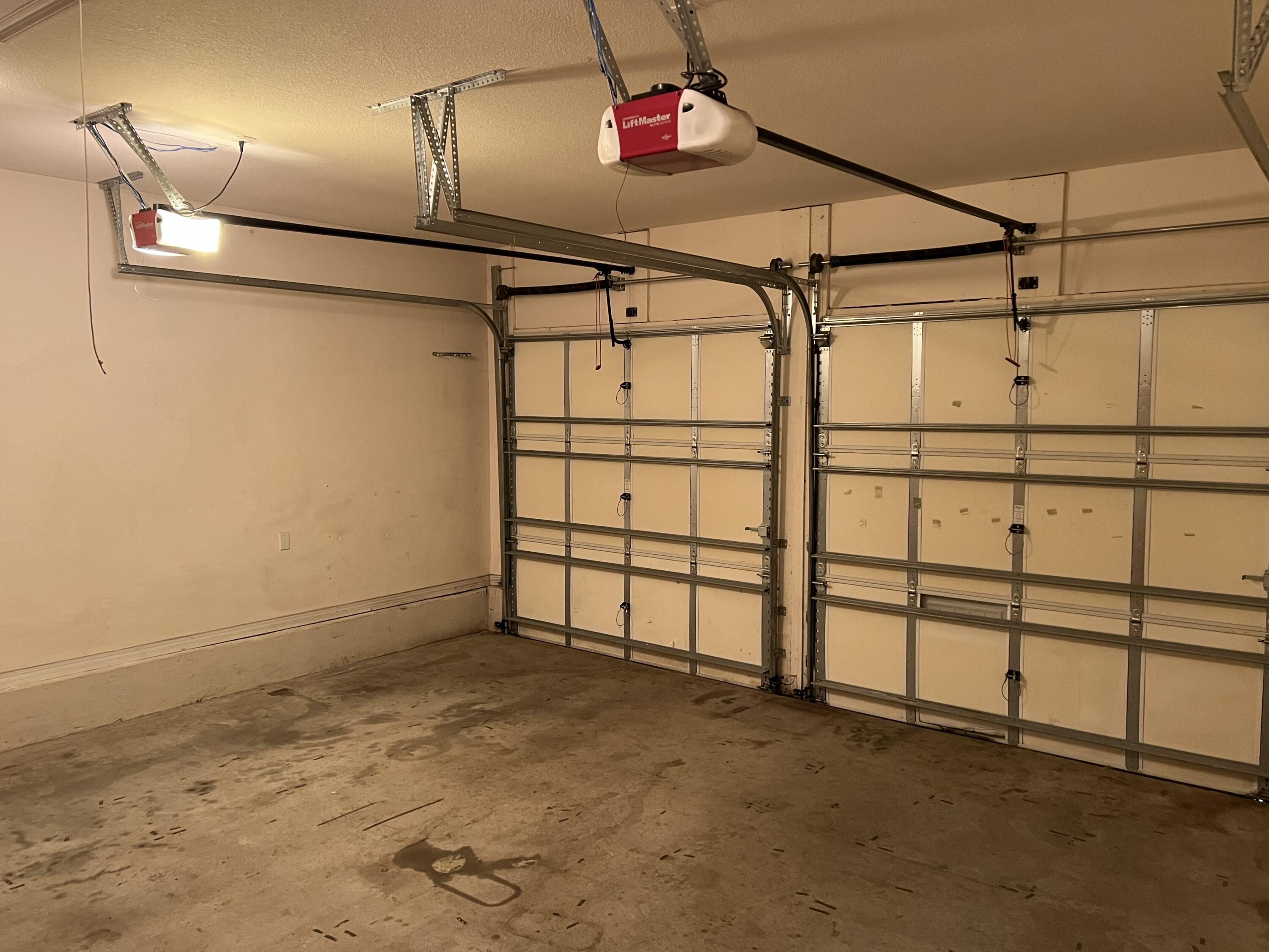 EAGLE BAY - Residential Lease