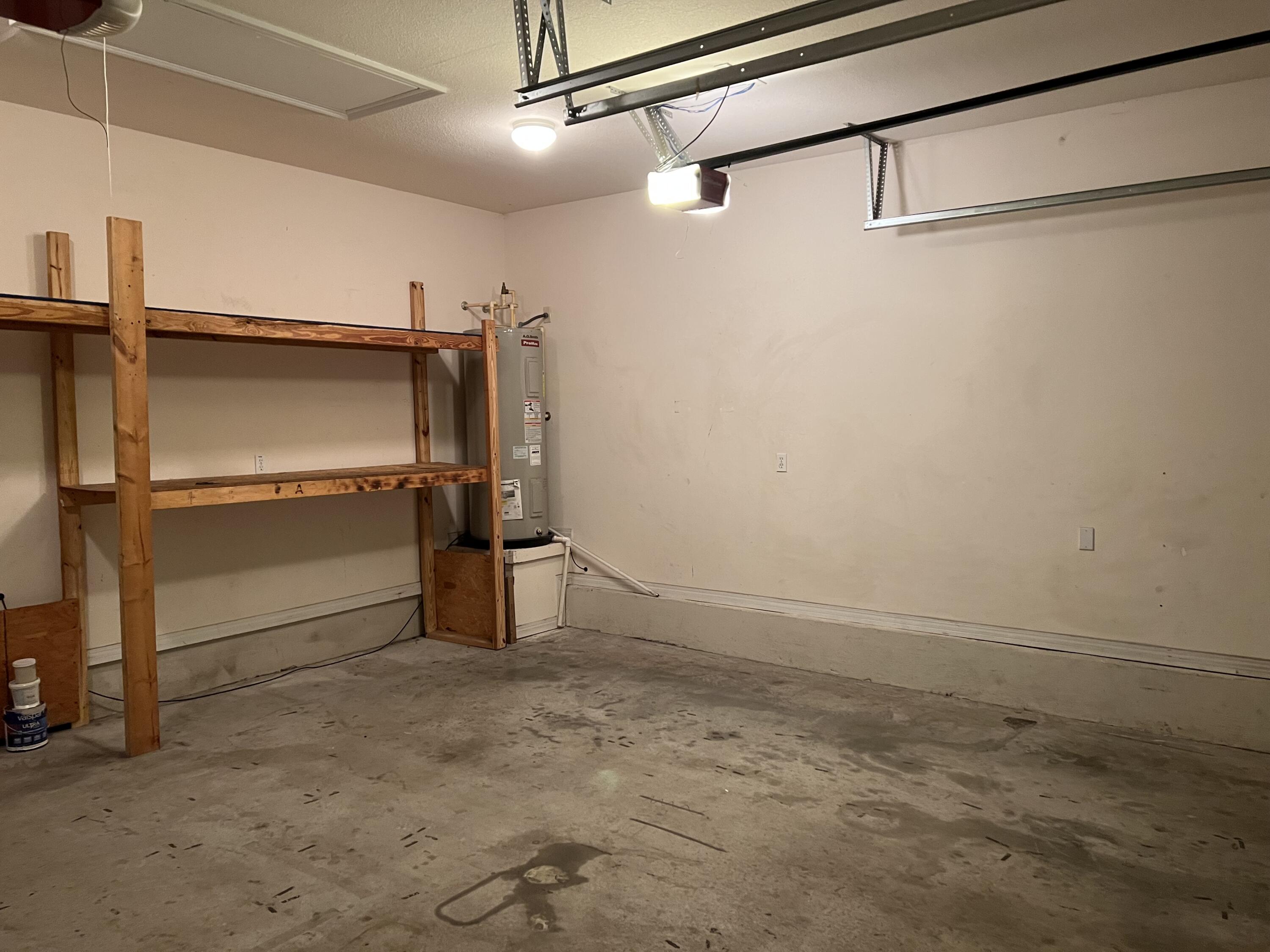 EAGLE BAY - Residential Lease
