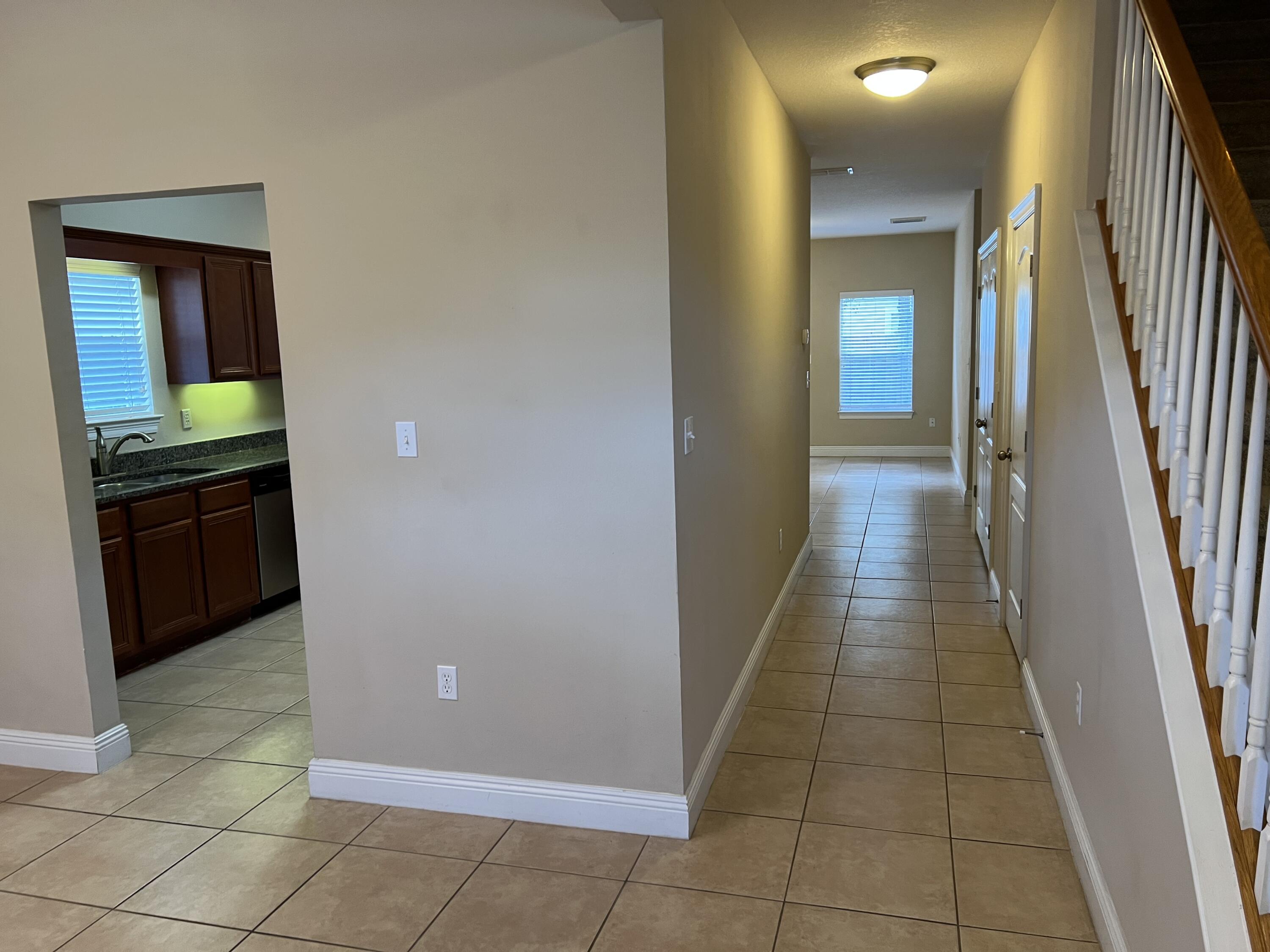 EAGLE BAY - Residential Lease