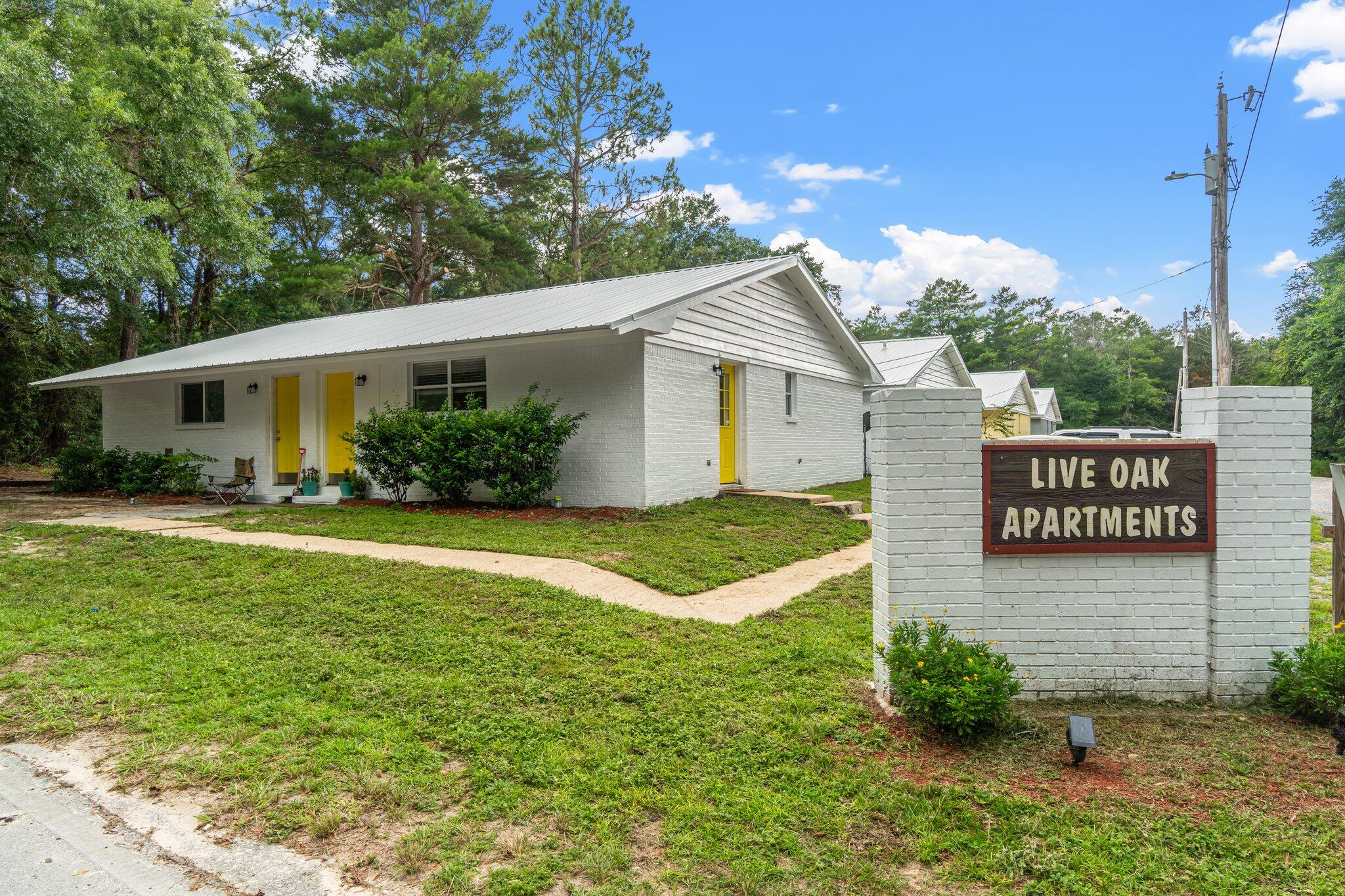 LIVE OAK - Residential Lease