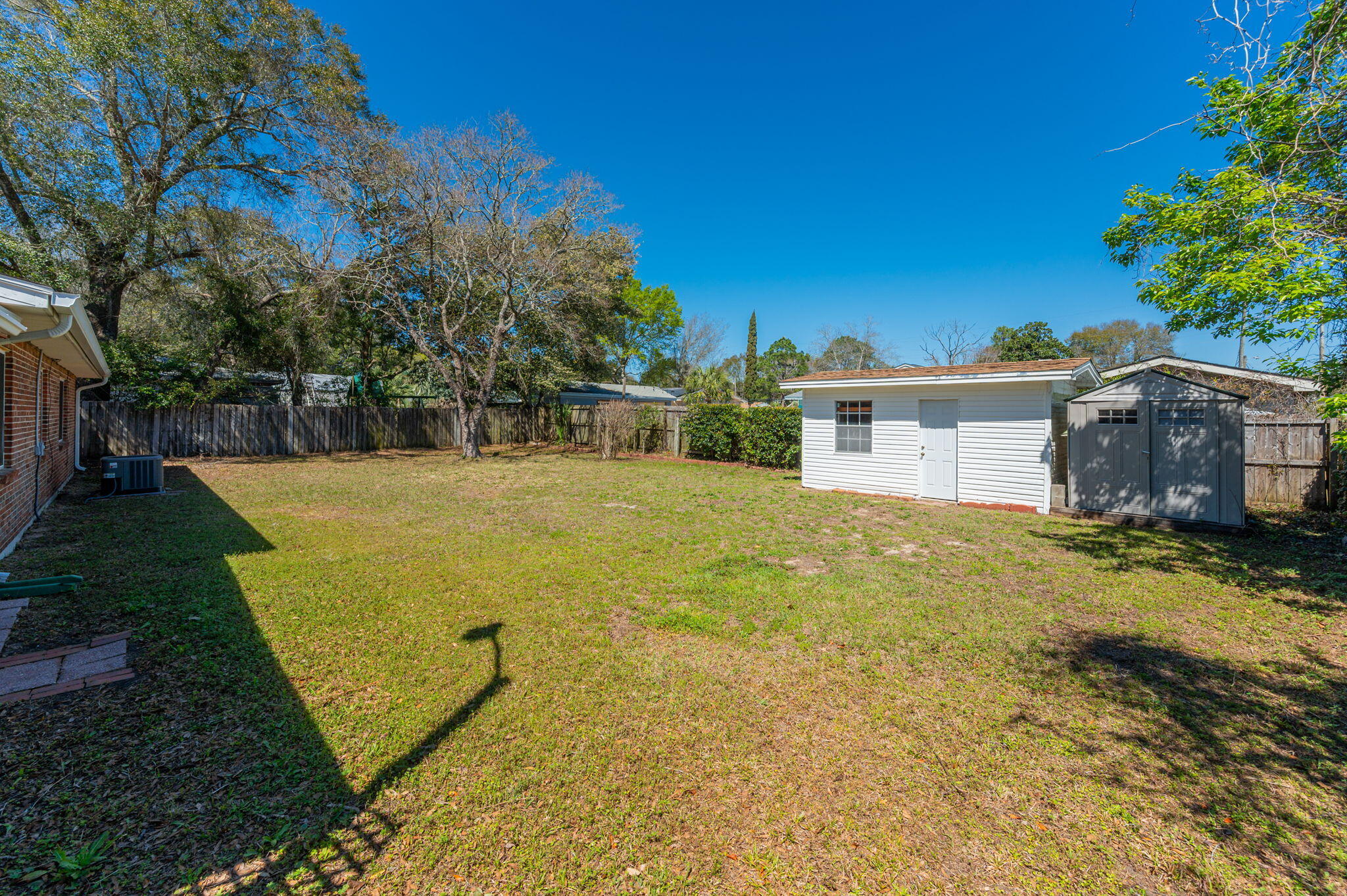 MIDPINES - Residential Lease