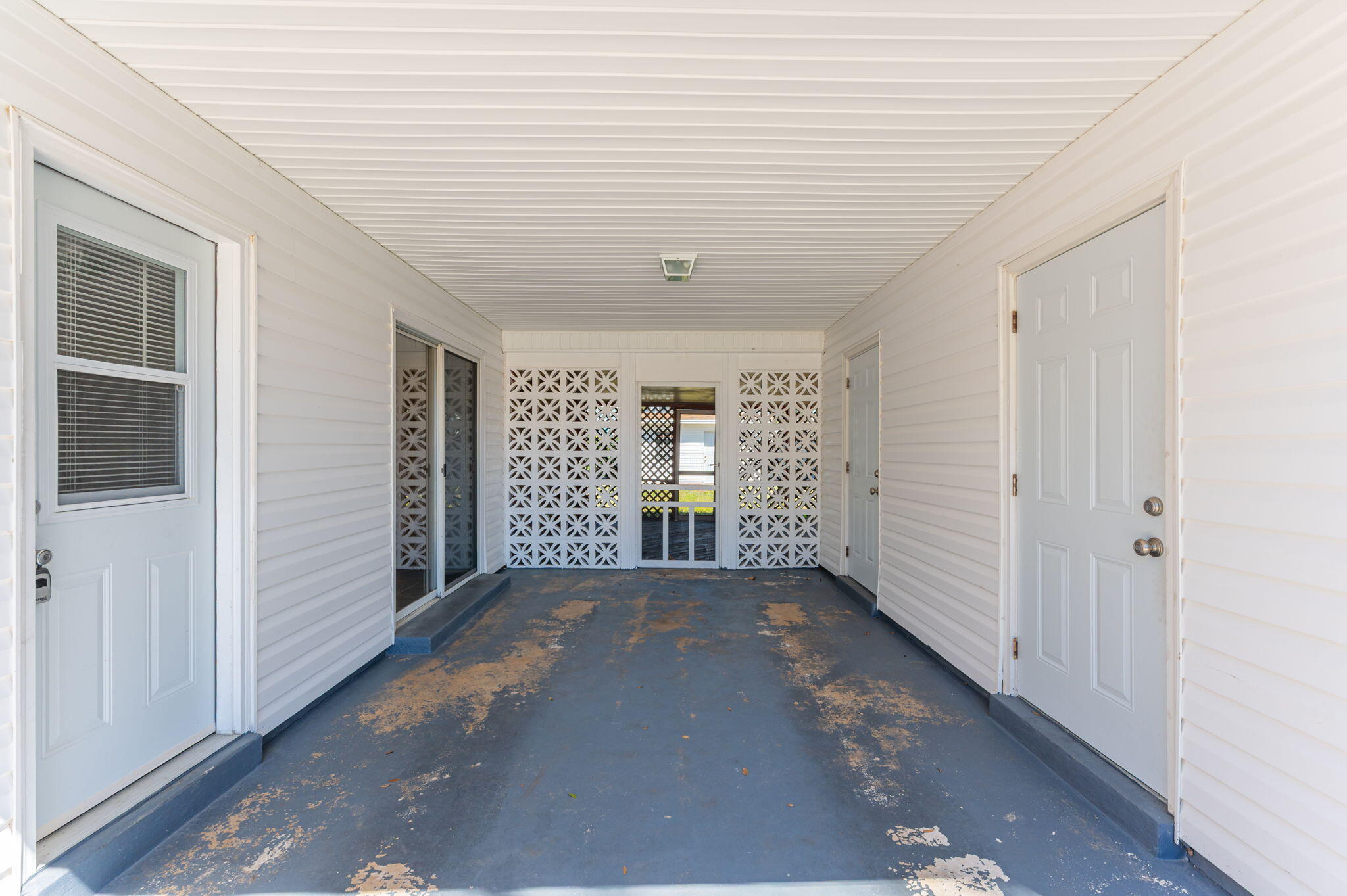 MIDPINES - Residential Lease