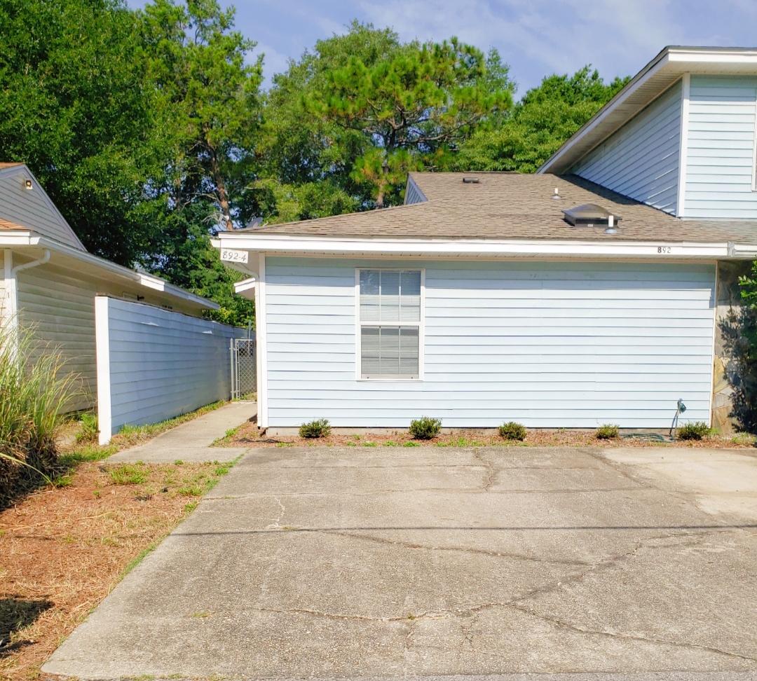 CARMEL VILLAGE T/H - Residential Lease