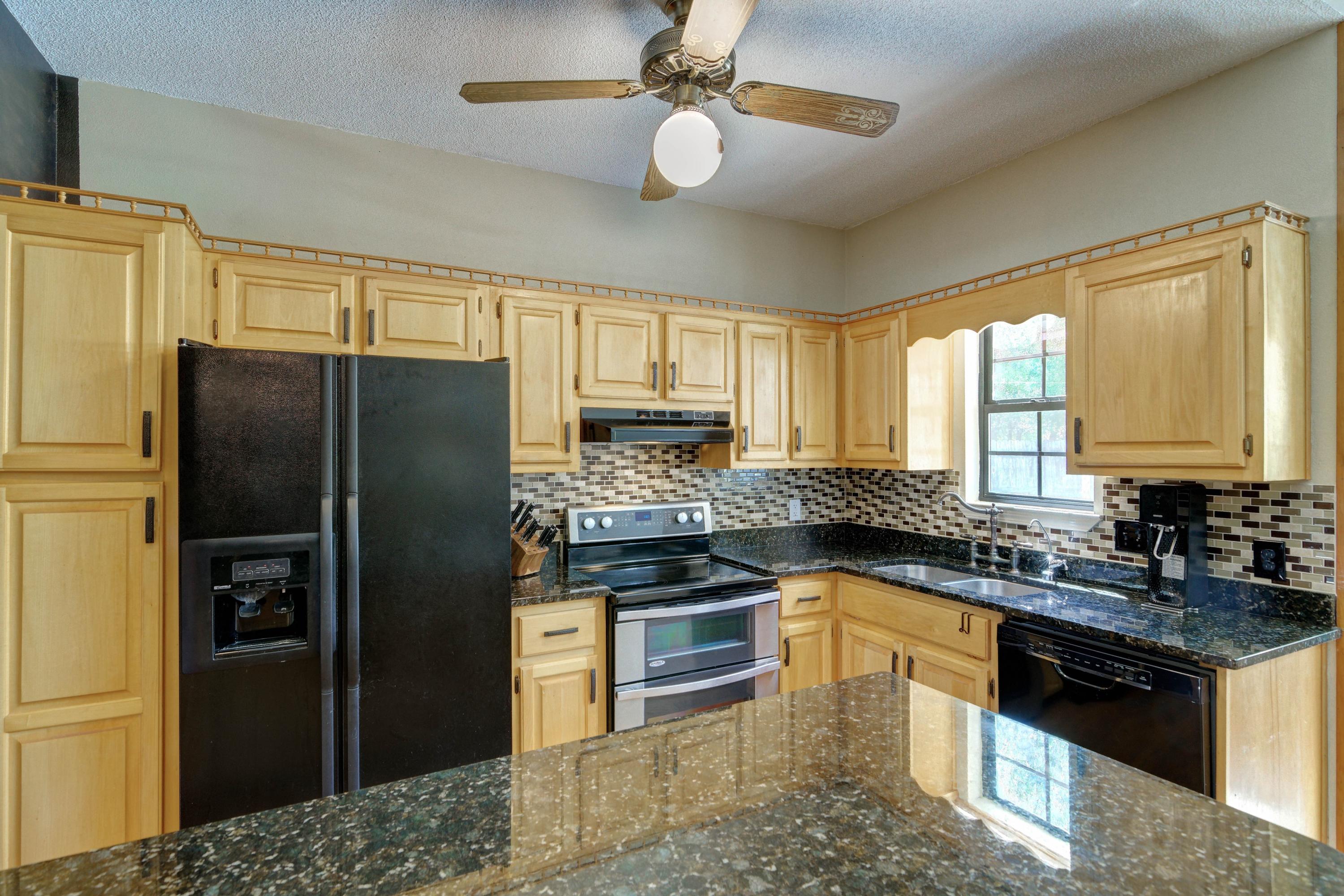 EAST BAY RIVER ESTATES 1ST ADDN - Residential