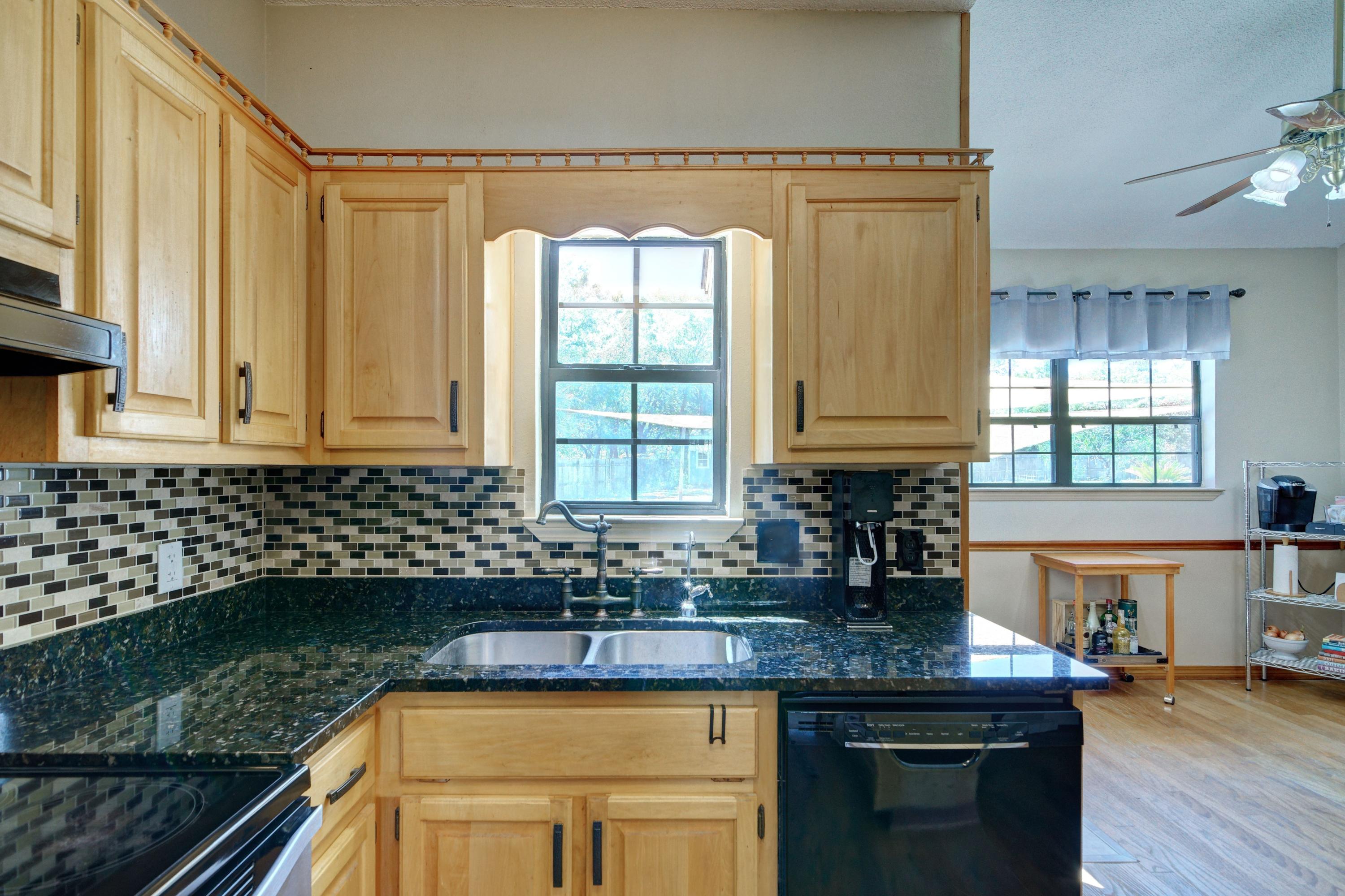 EAST BAY RIVER ESTATES 1ST ADDN - Residential