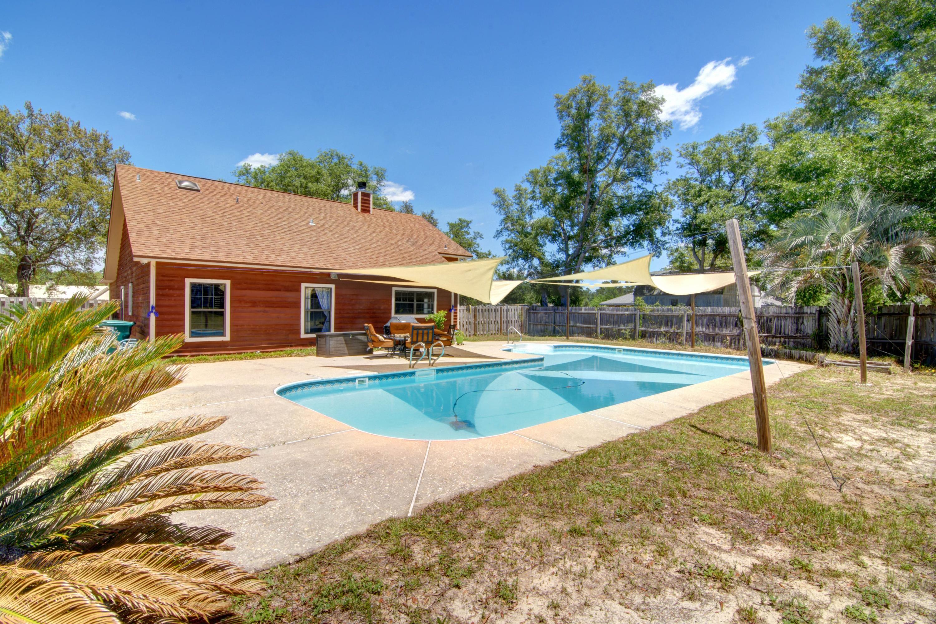 EAST BAY RIVER ESTATES 1ST ADDN - Residential