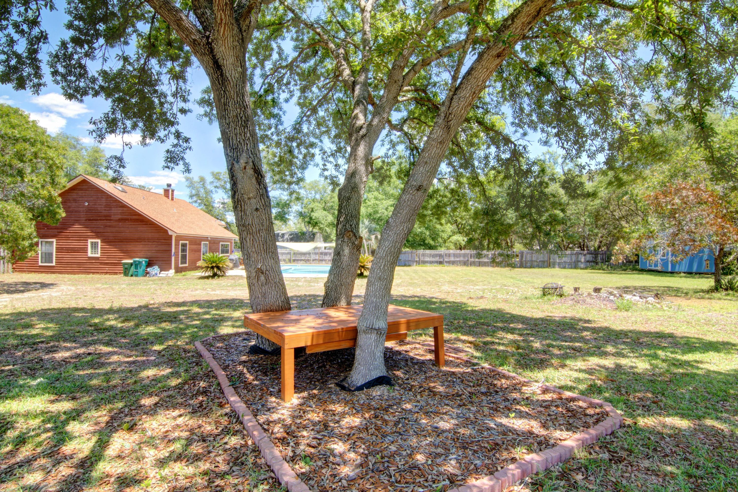 EAST BAY RIVER ESTATES 1ST ADDN - Residential