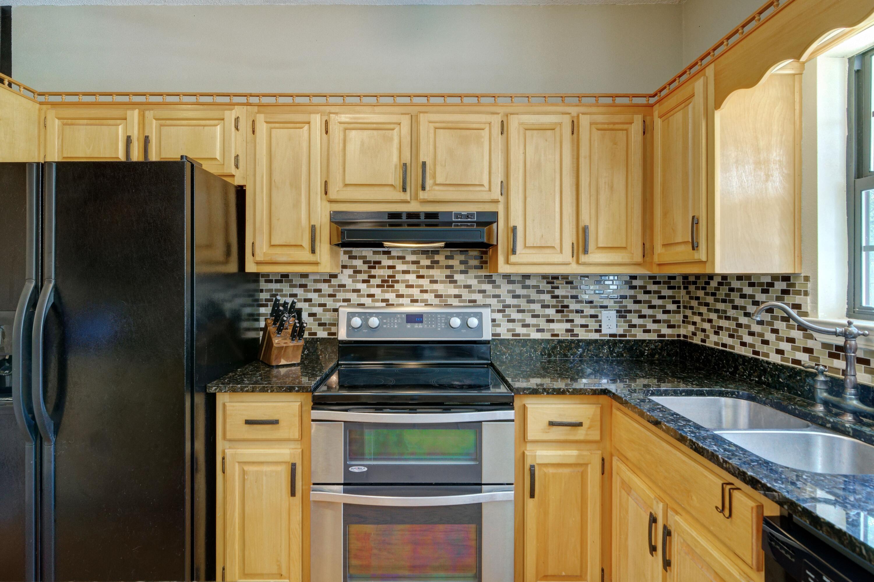 EAST BAY RIVER ESTATES 1ST ADDN - Residential