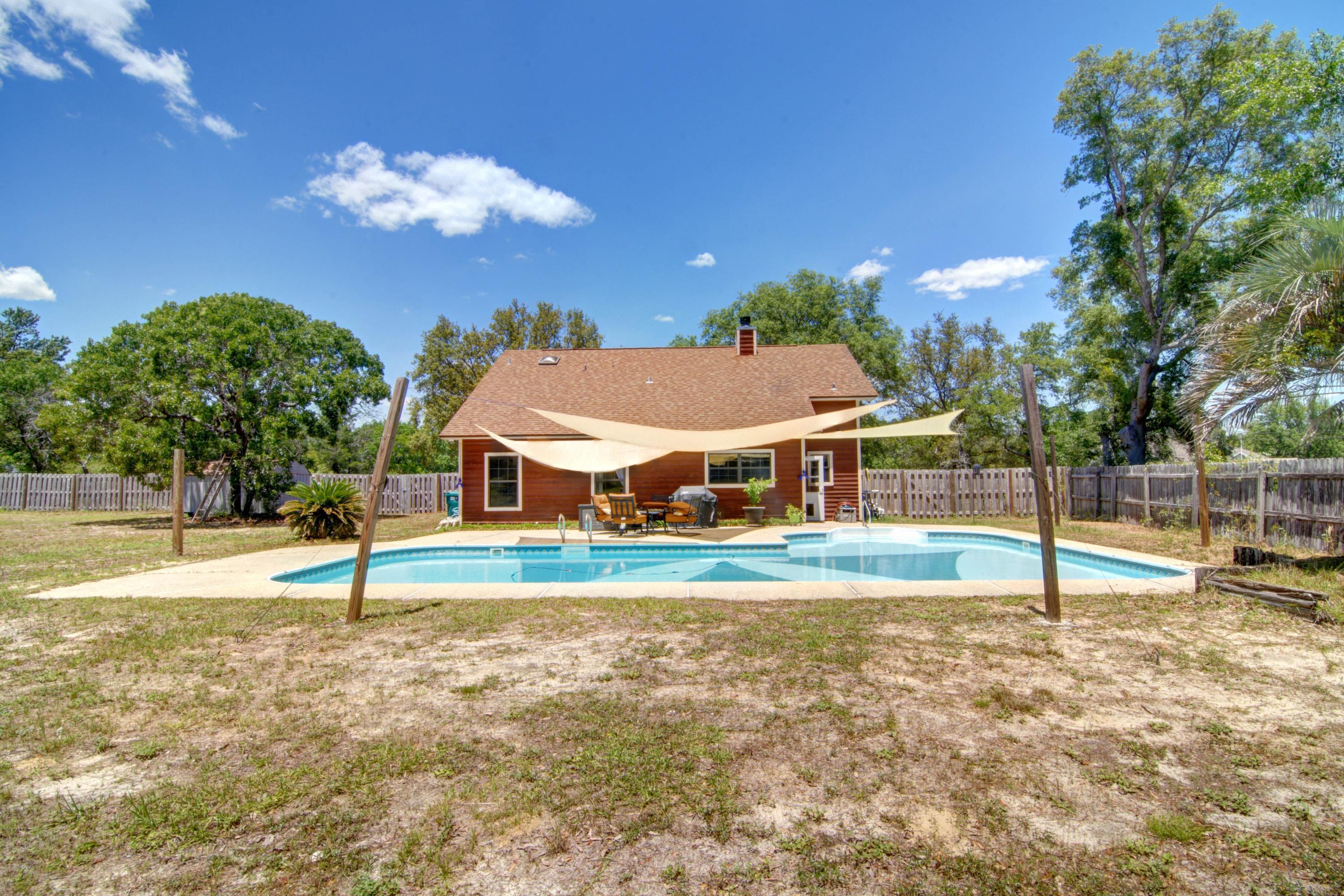 EAST BAY RIVER ESTATES 1ST ADDN - Residential